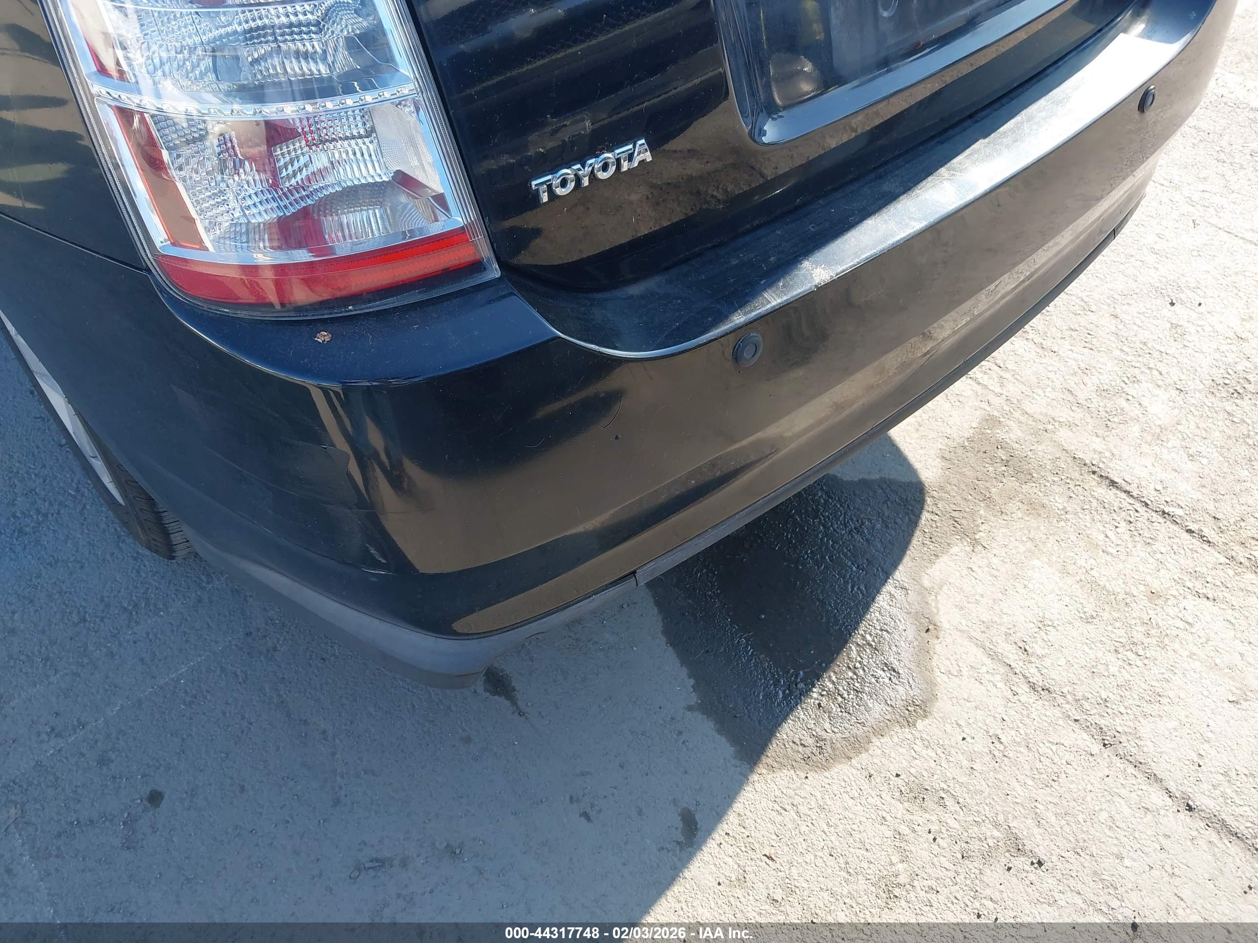 TOYOTA PRIUS image 6