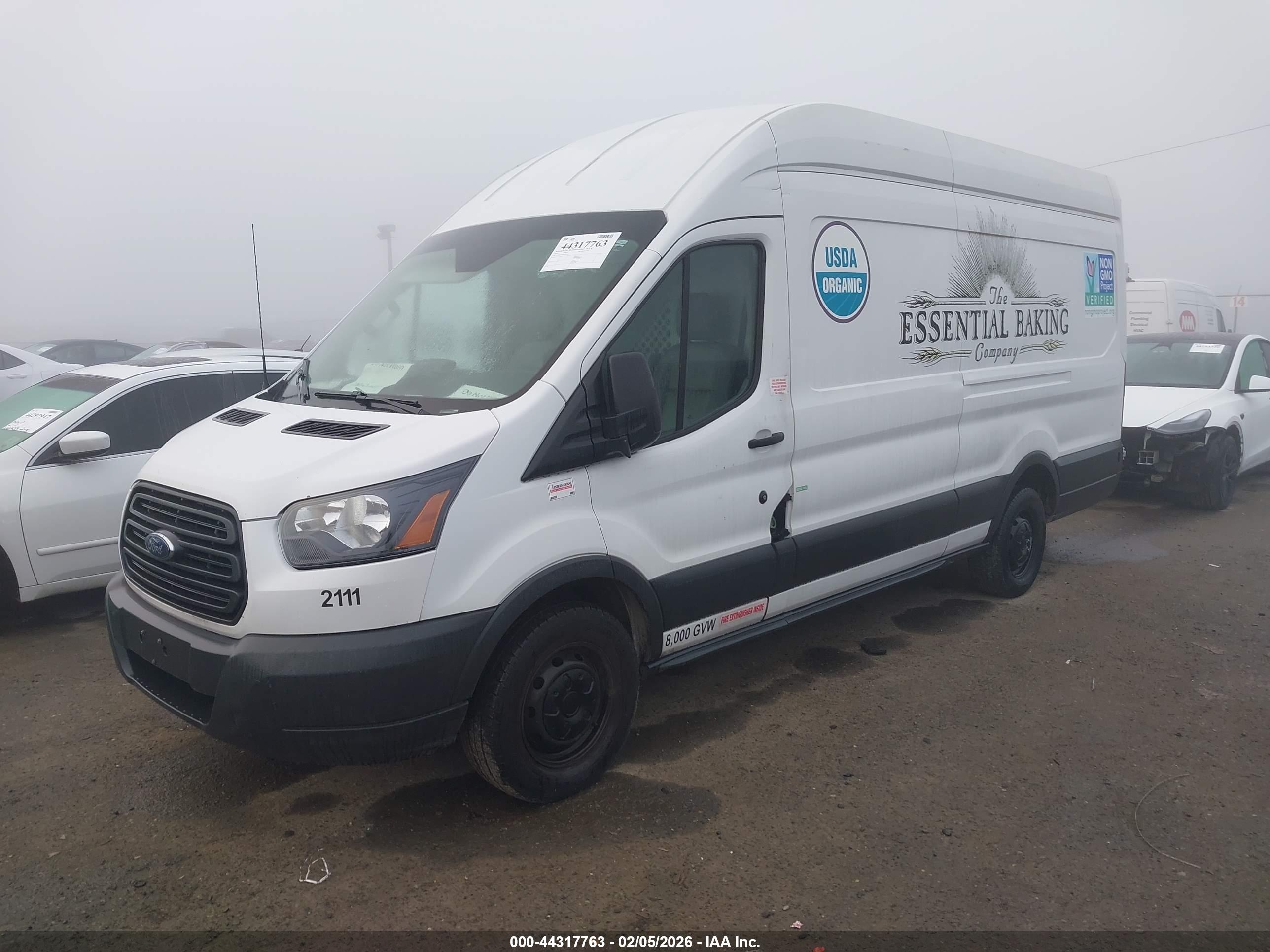 FORD TRANSIT-250 image 2