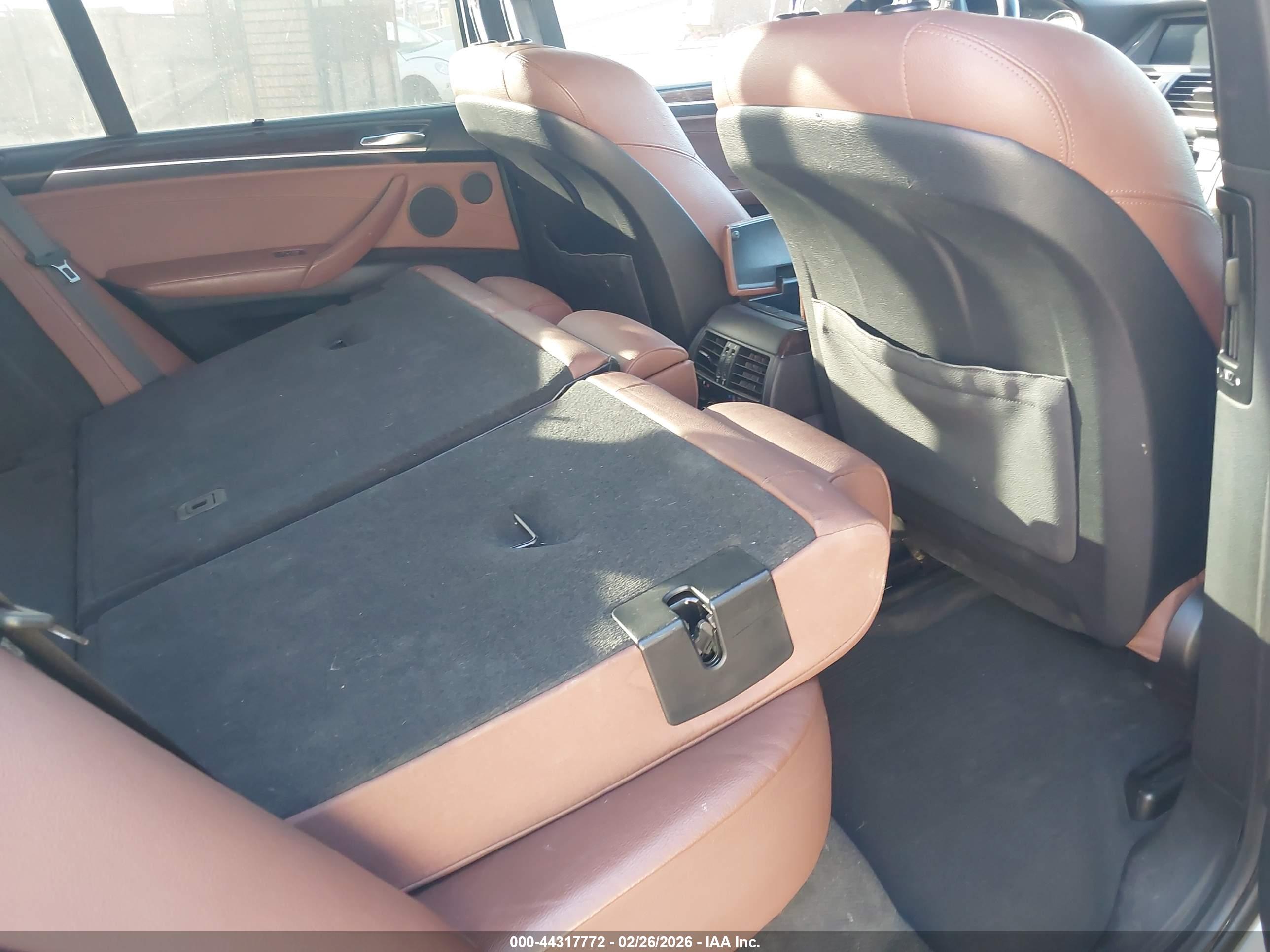 BMW X5 image 8