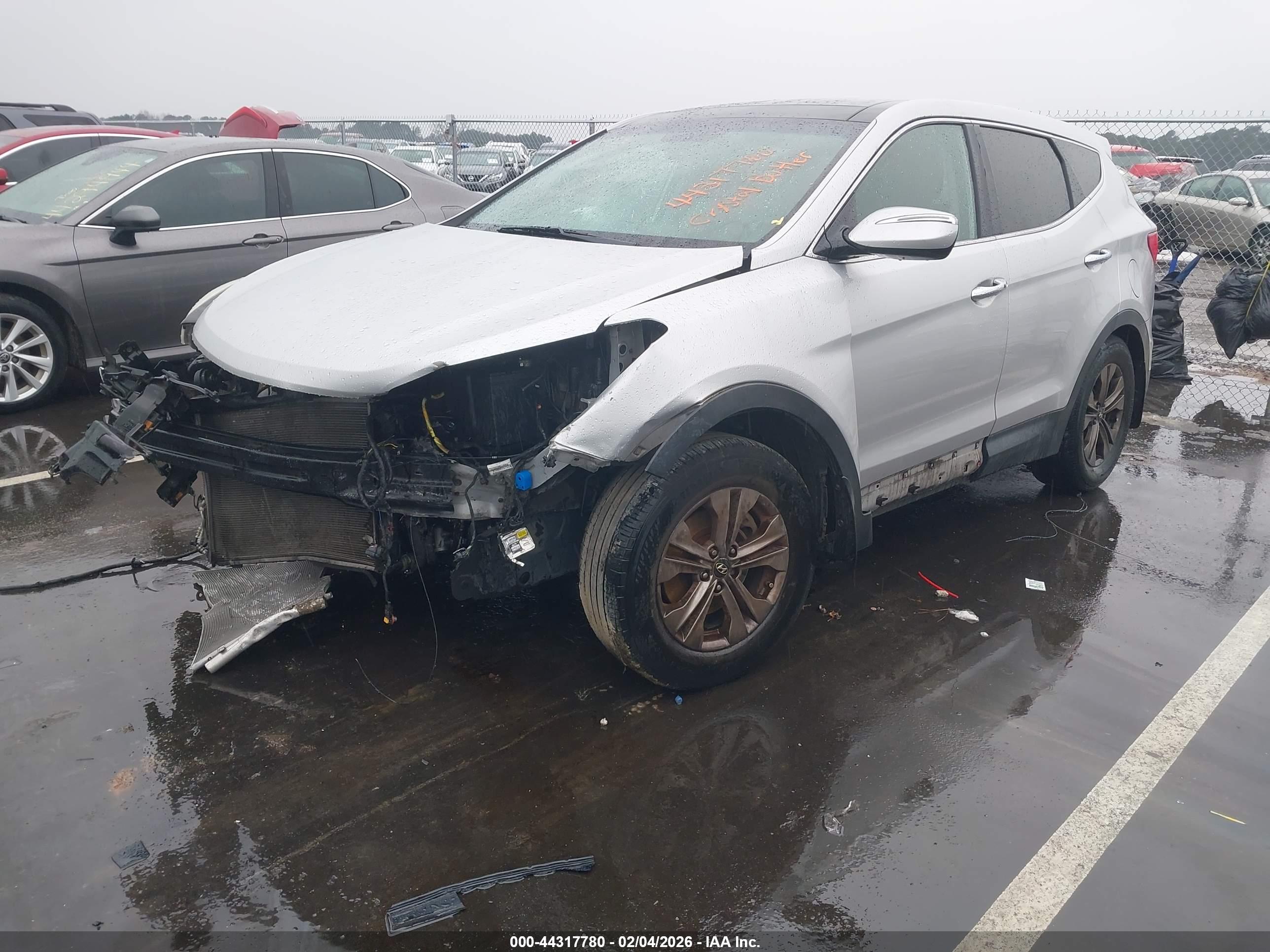 HYUNDAI SANTA image 2