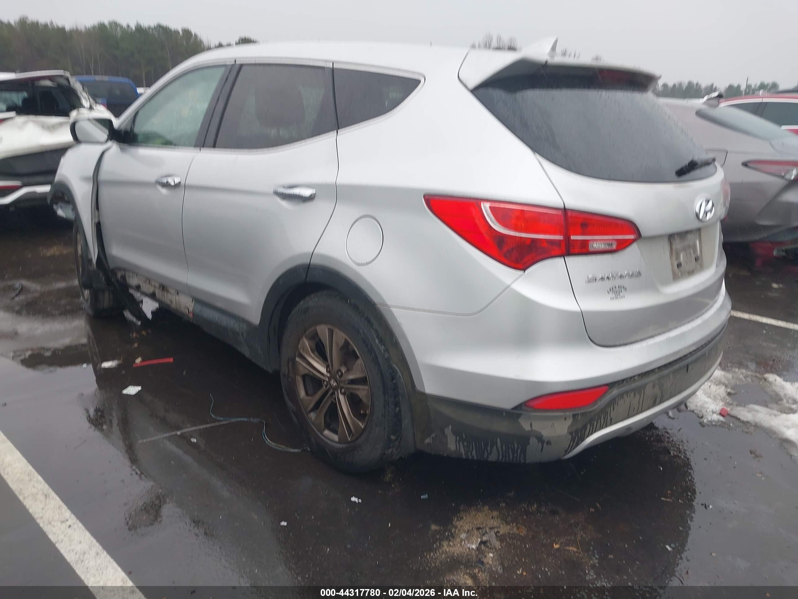 HYUNDAI SANTA image 3