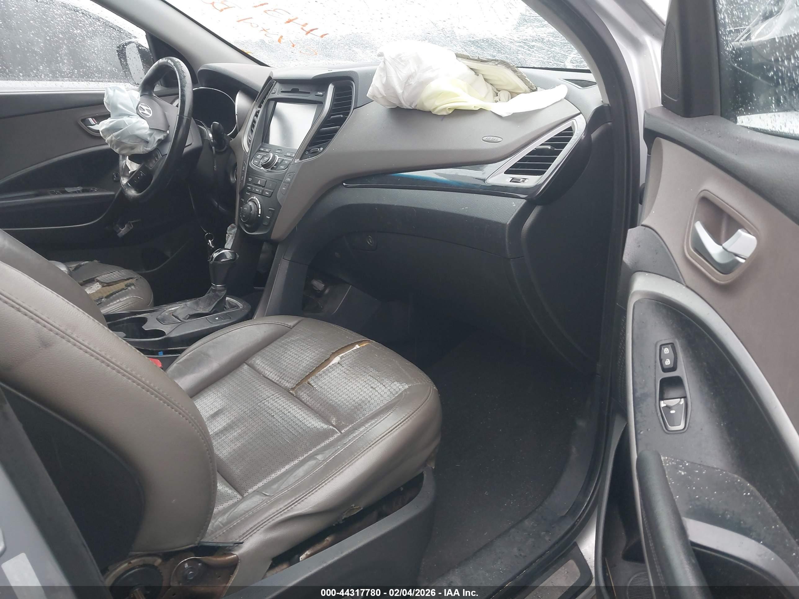HYUNDAI SANTA image 5