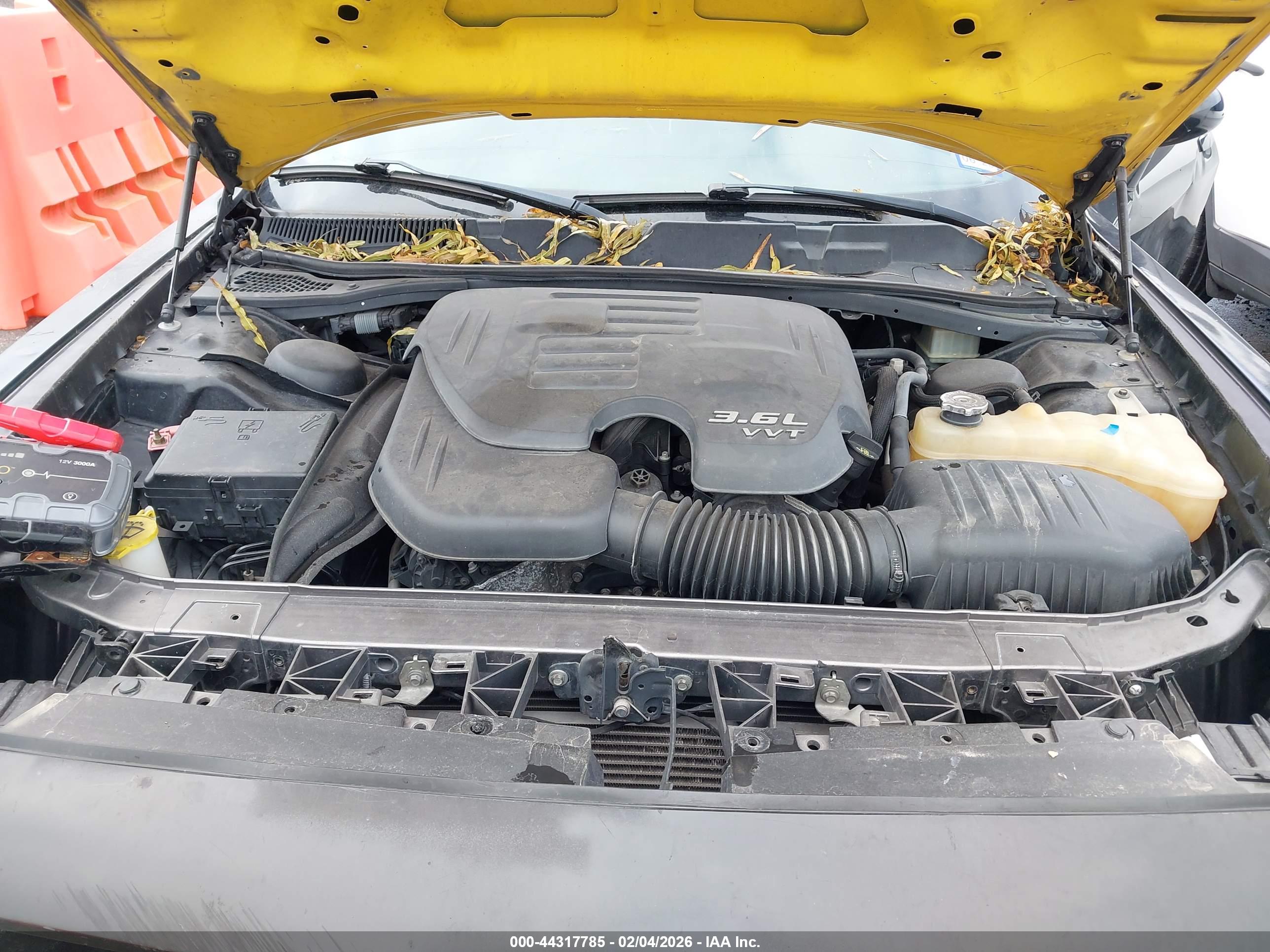 DODGE CHALLENGER image 10