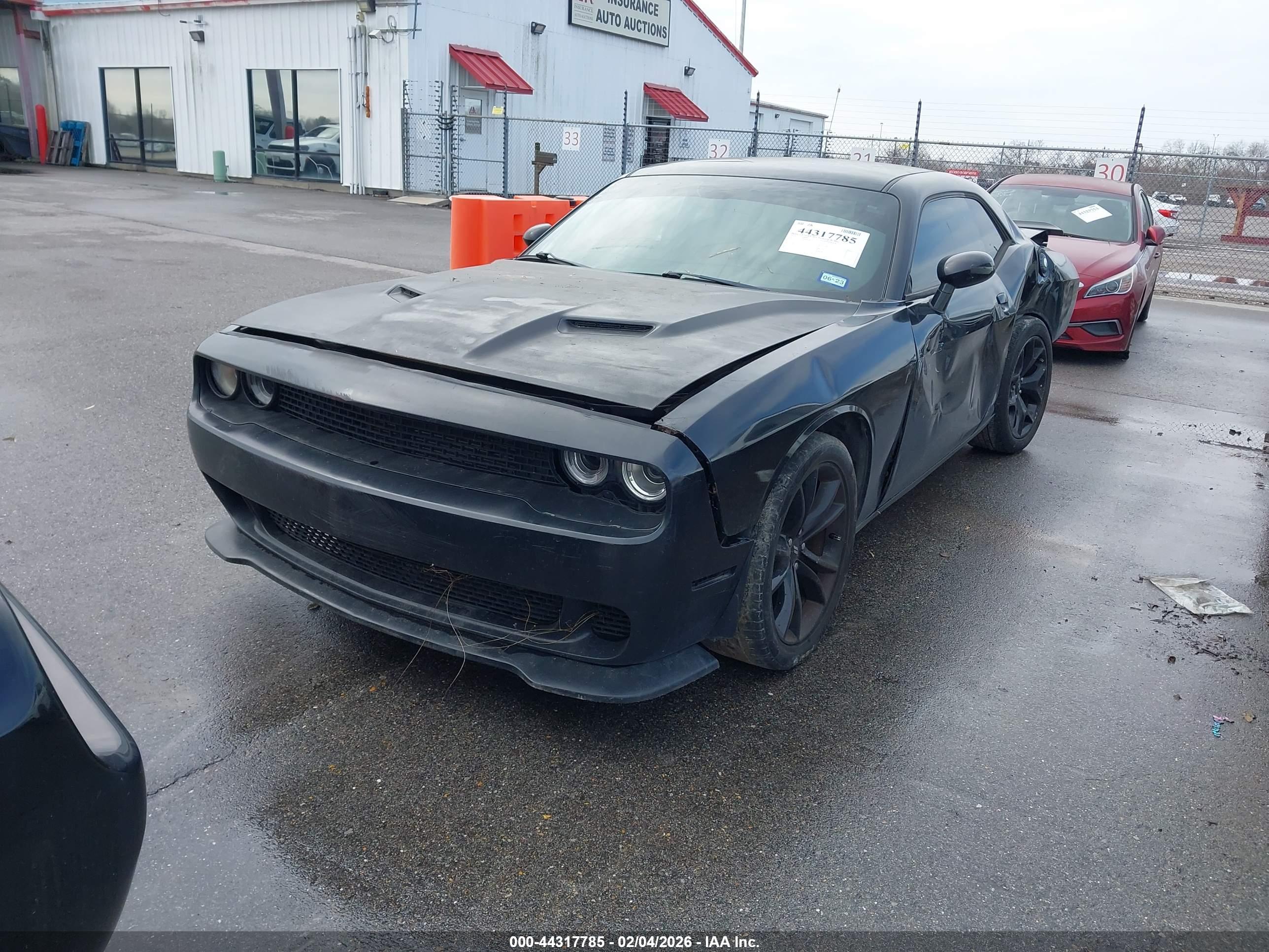 DODGE CHALLENGER image 2