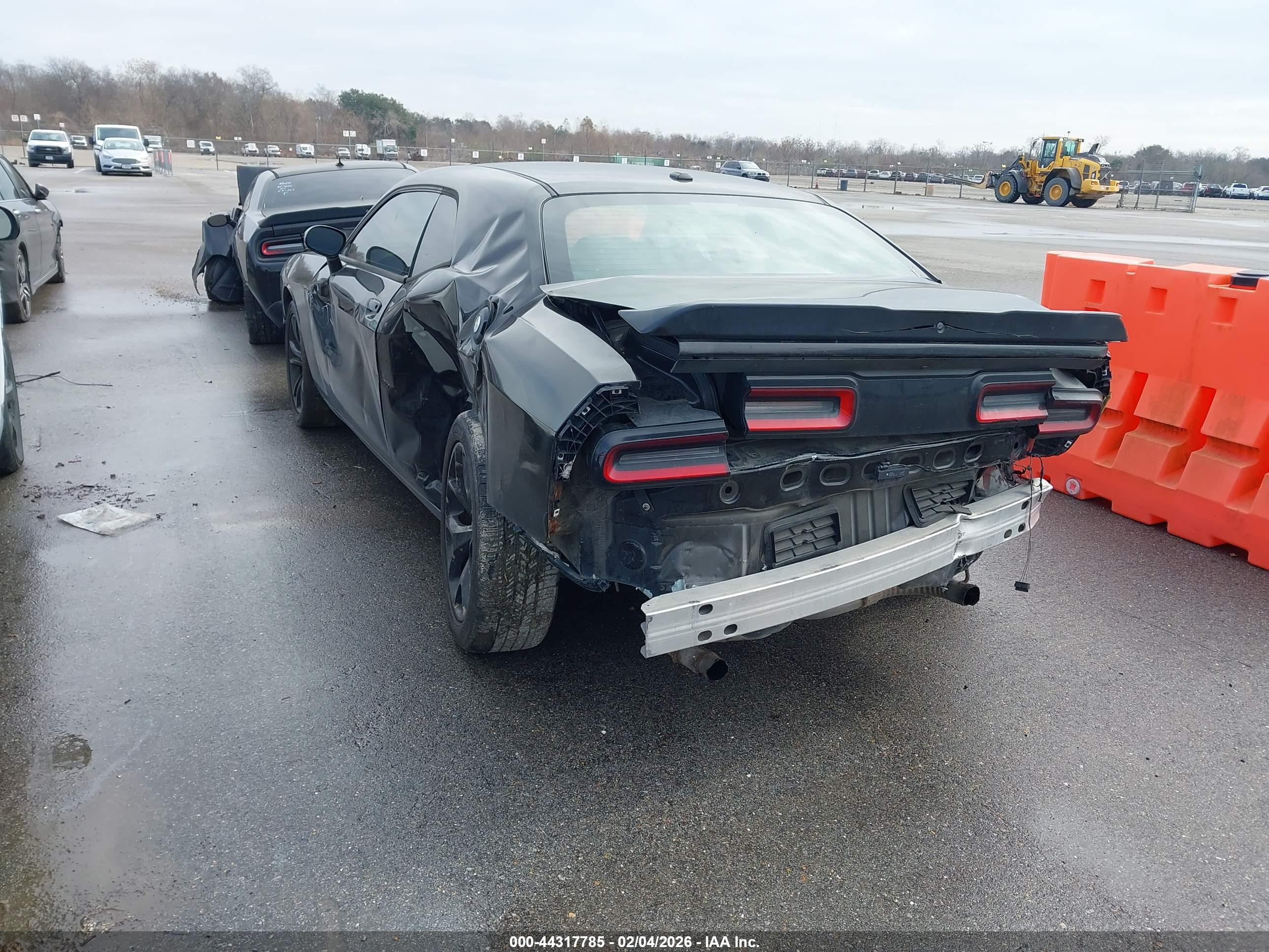 DODGE CHALLENGER image 3