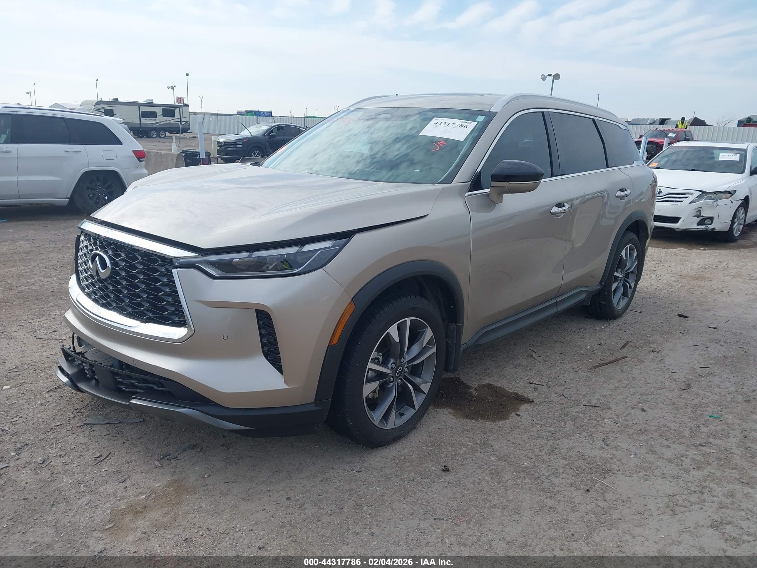 INFINITI QX60 image 2
