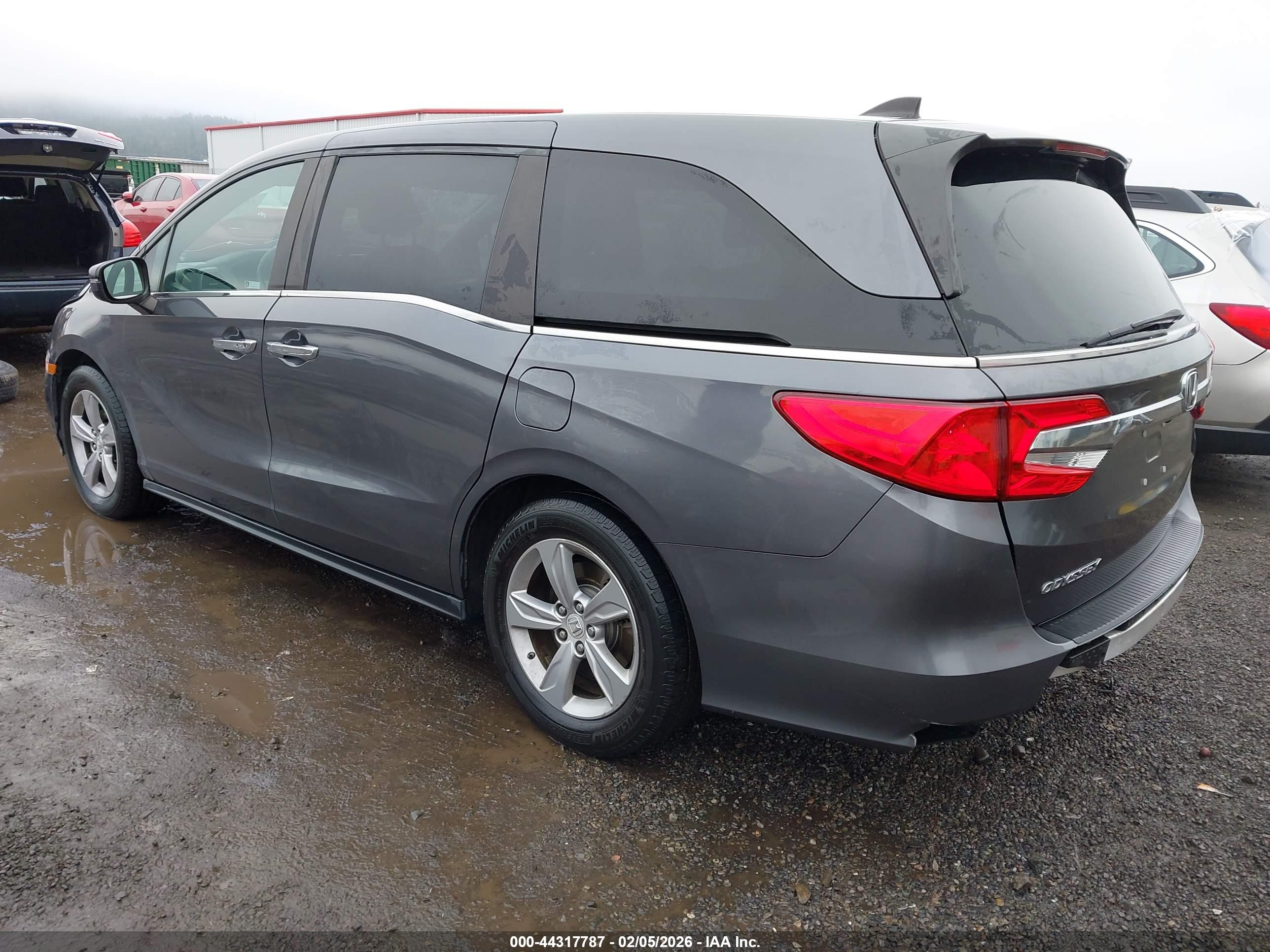 HONDA ODYSSEY image 3