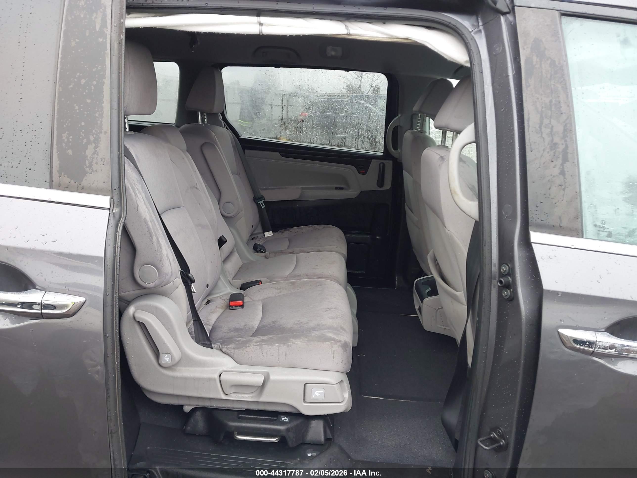 HONDA ODYSSEY image 8