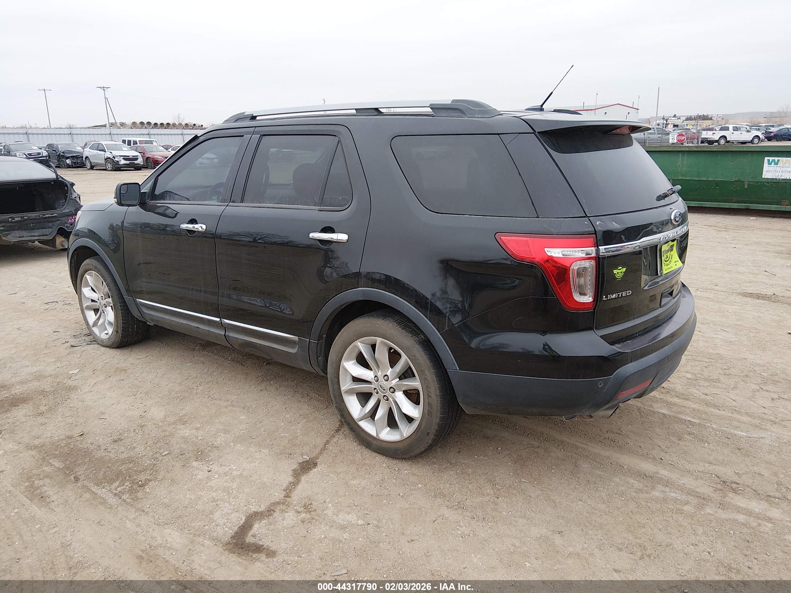 FORD EXPLORER image 3