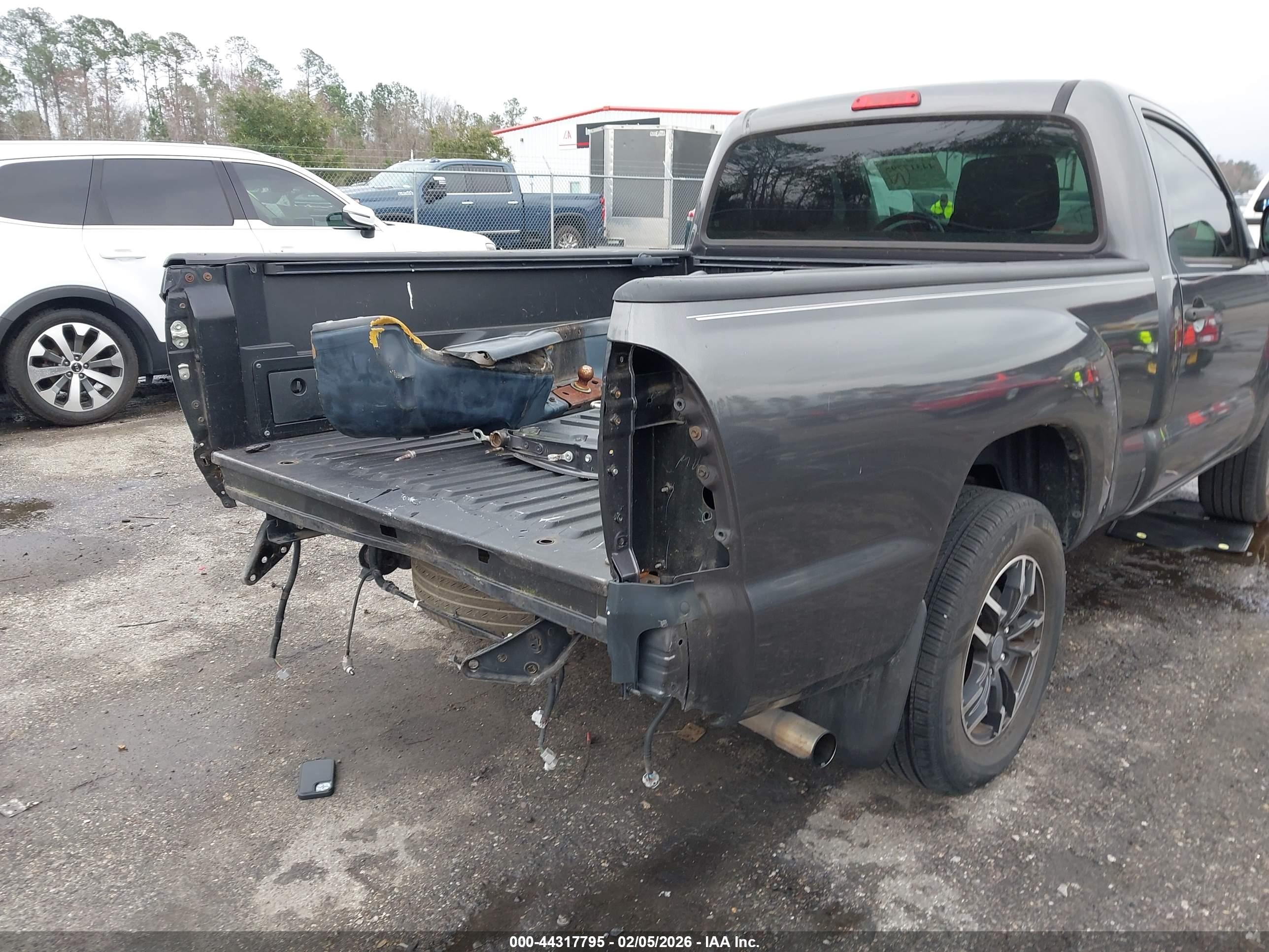 TOYOTA TACOMA image 6