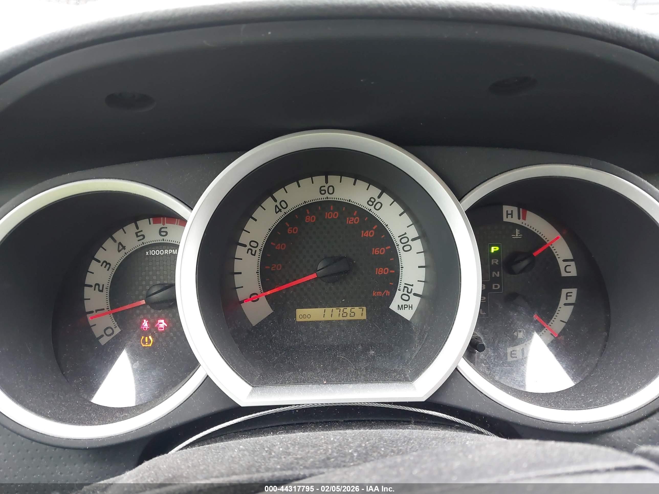 TOYOTA TACOMA image 7