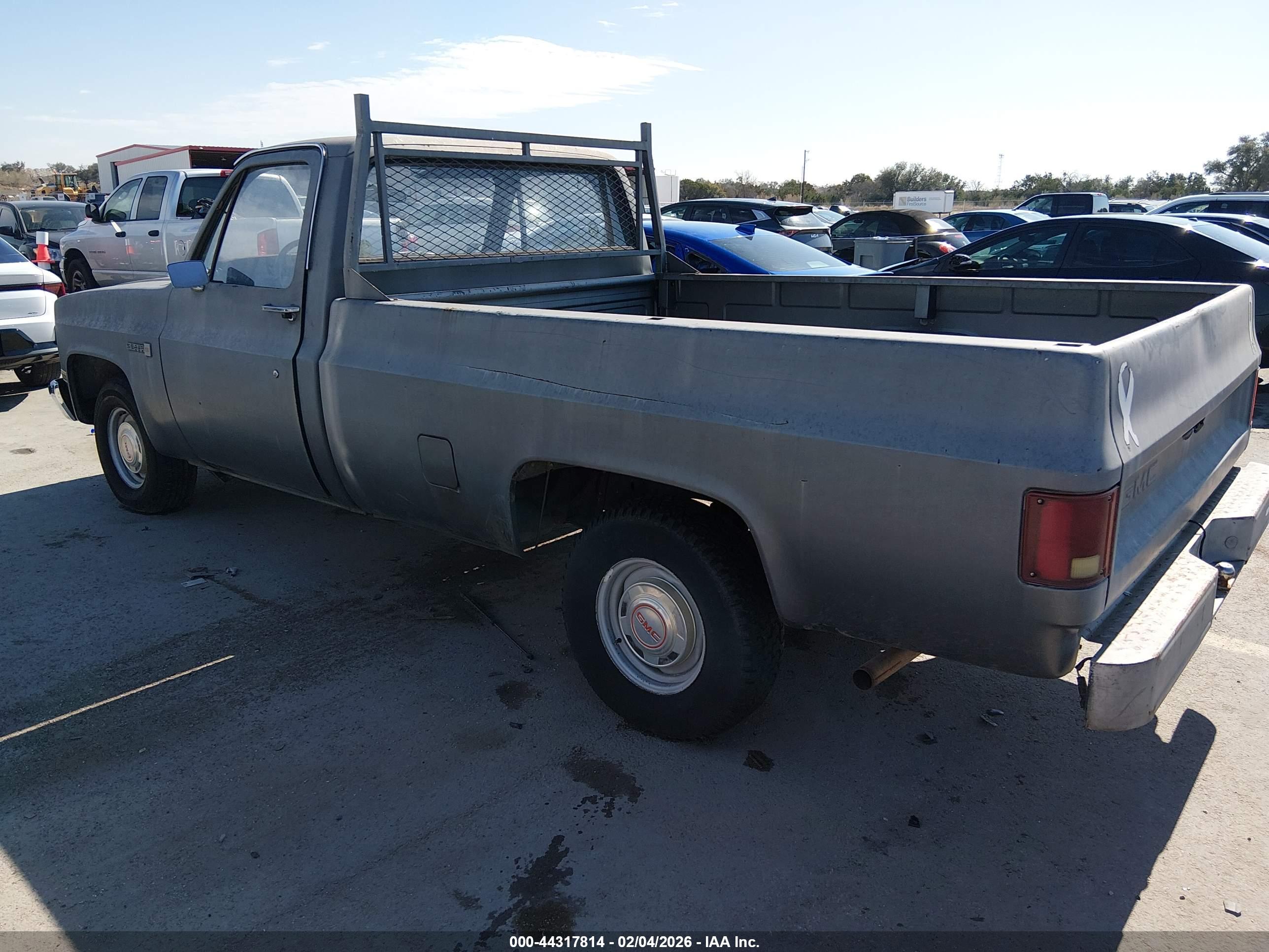 GMC C1500 image 3