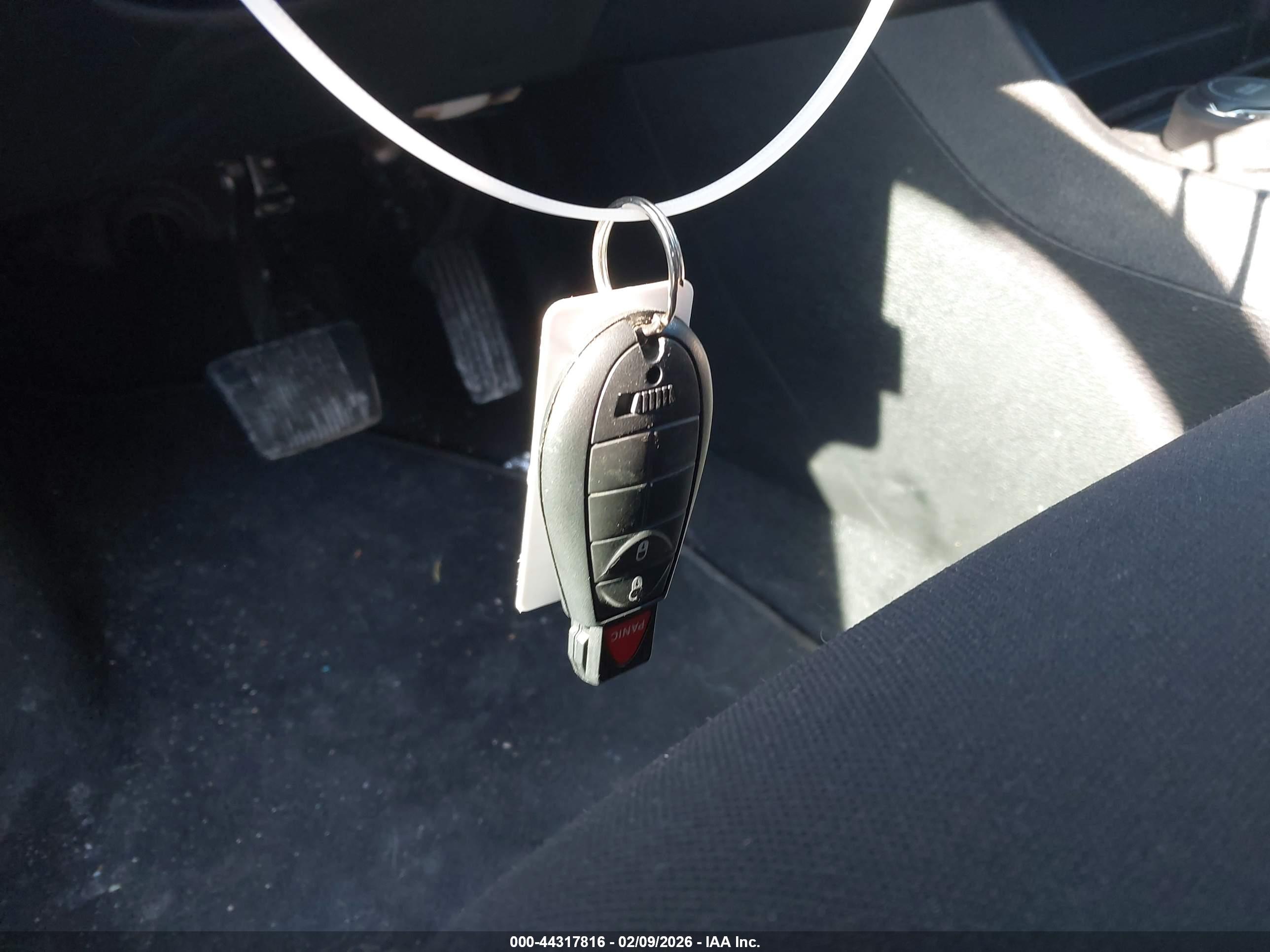 JEEP CHEROKEE image 11