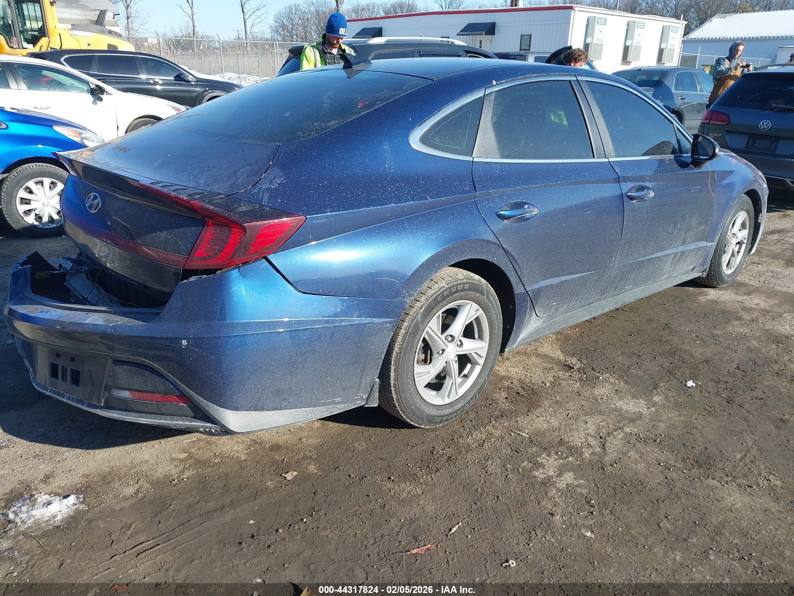 HYUNDAI SONATA image 4