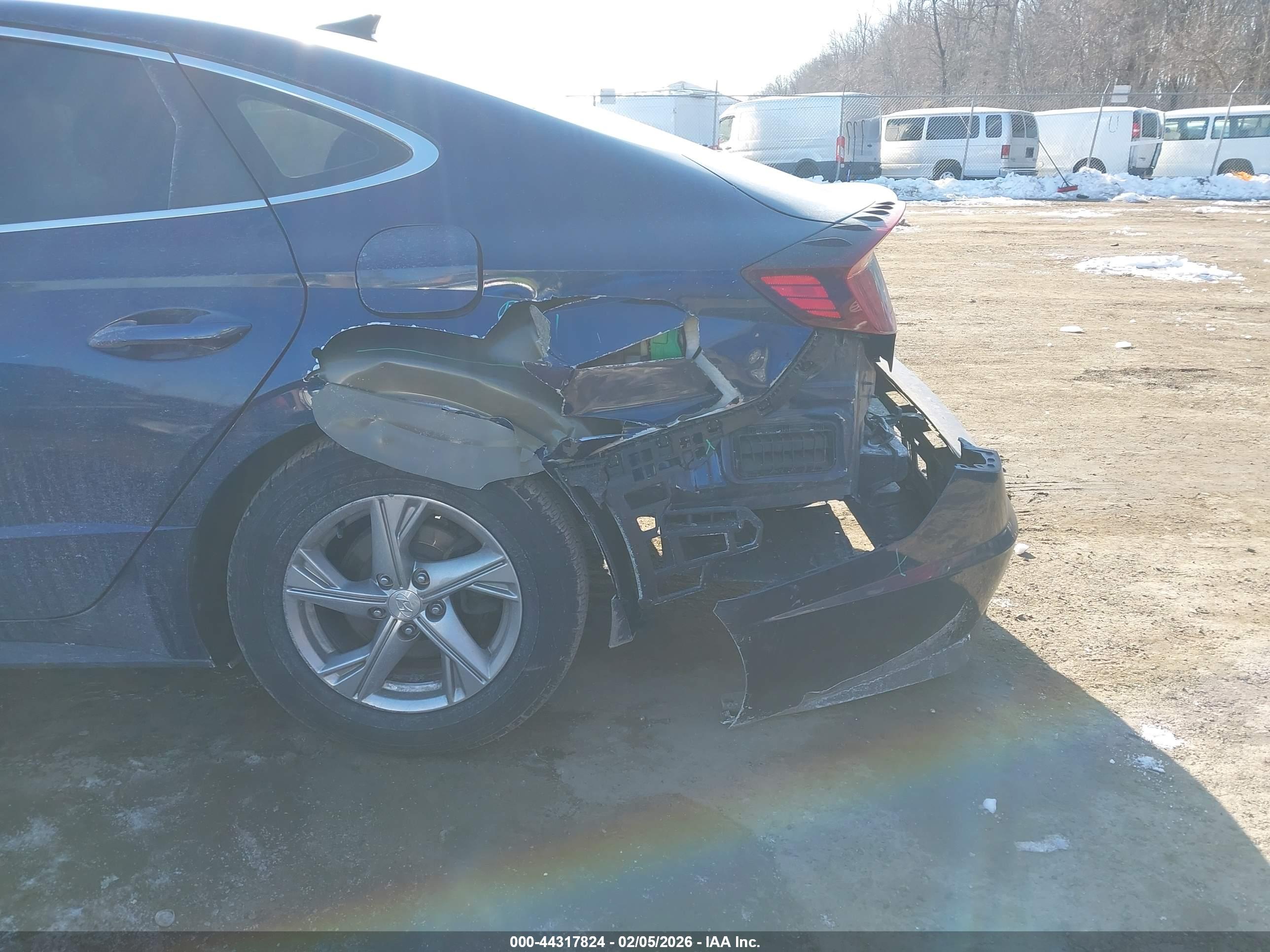 HYUNDAI SONATA image 6