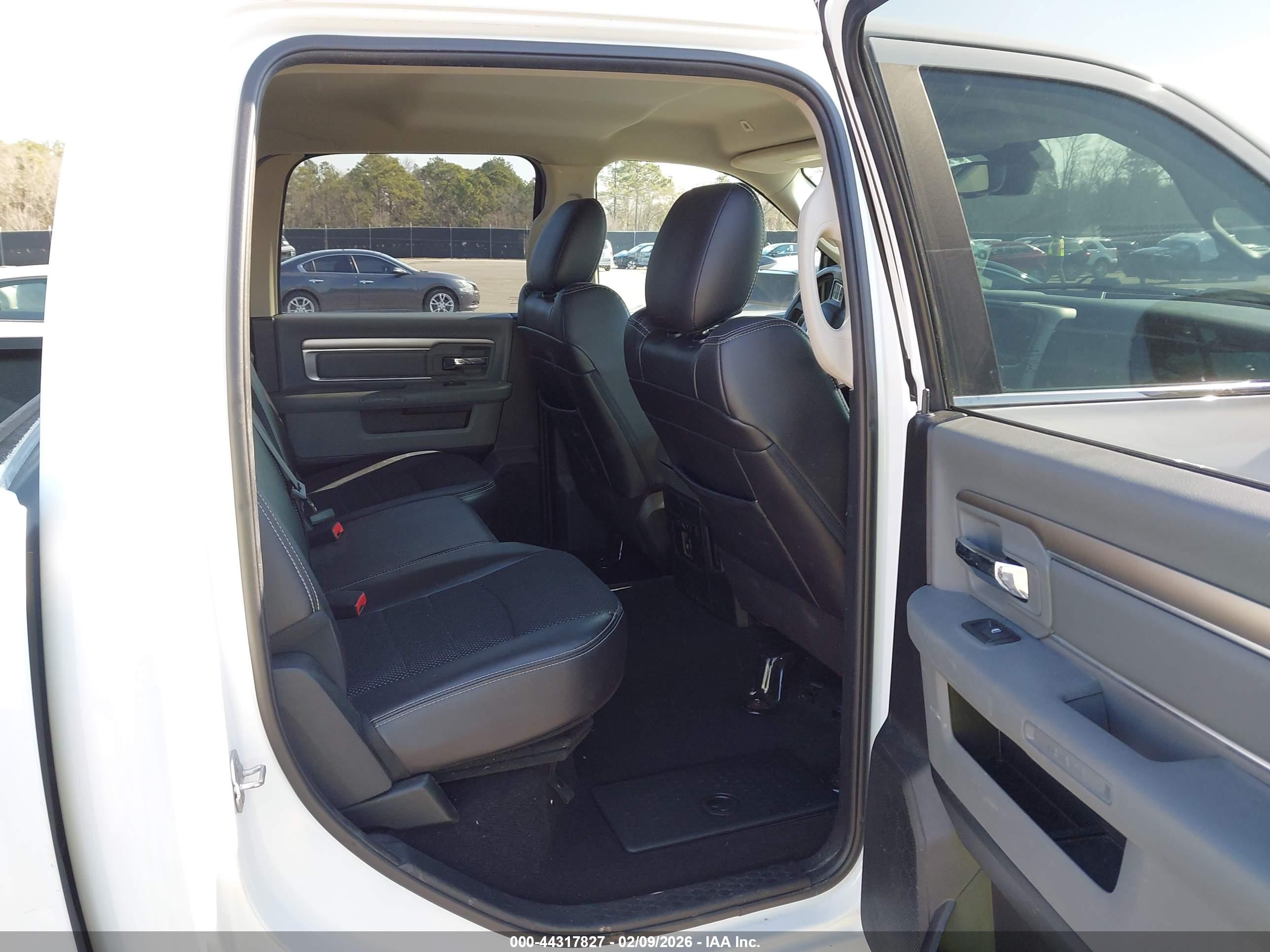 RAM 1500 image 8