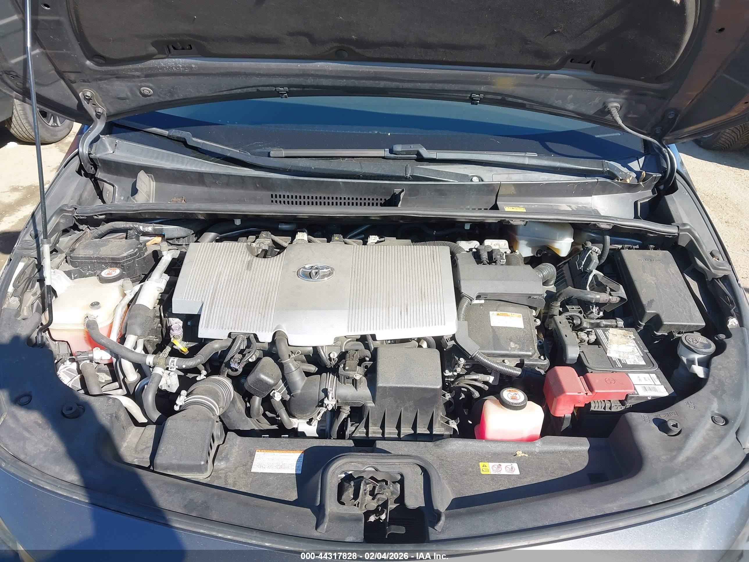 TOYOTA PRIUS image 10