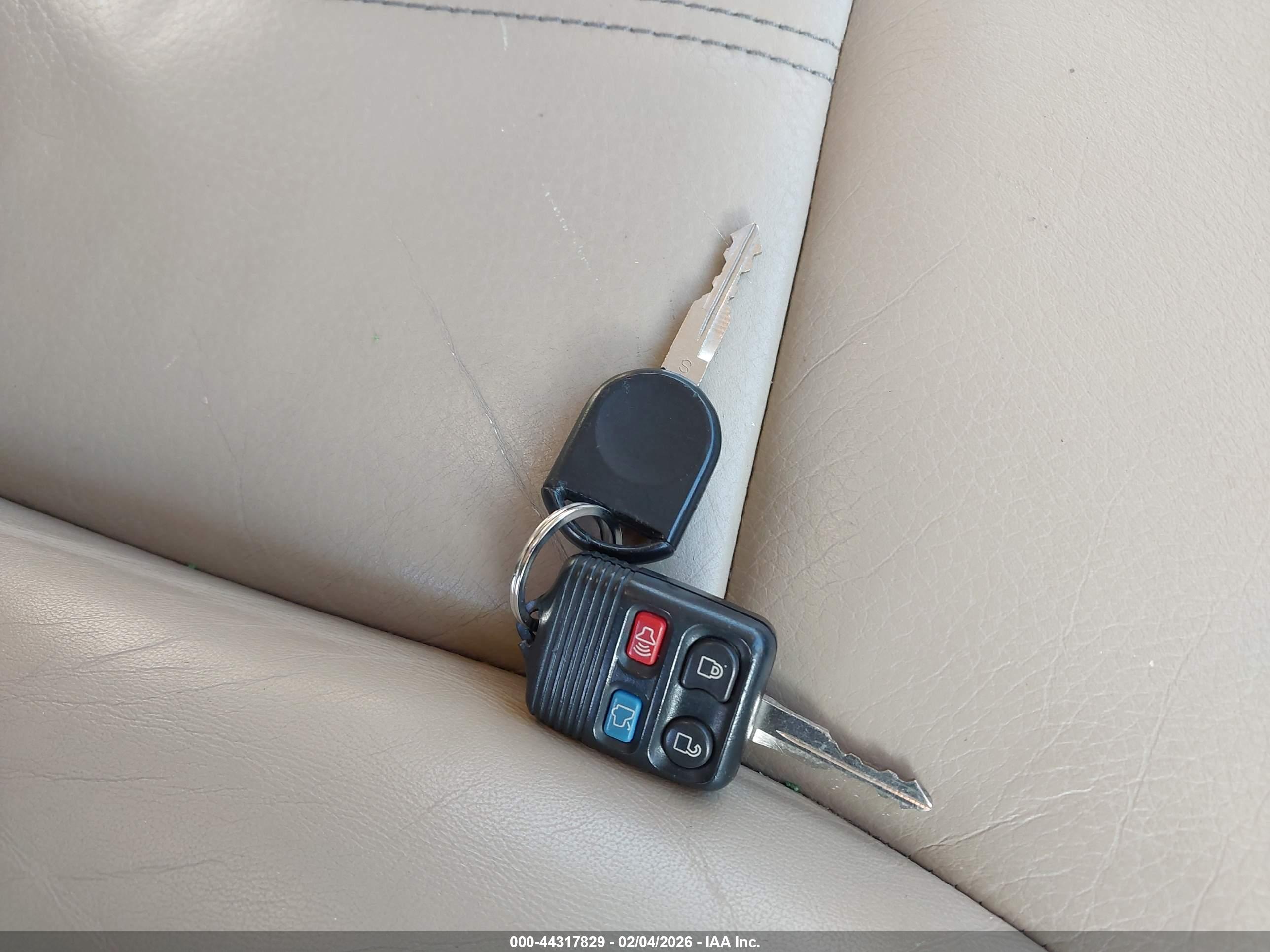 FORD EDGE image 11
