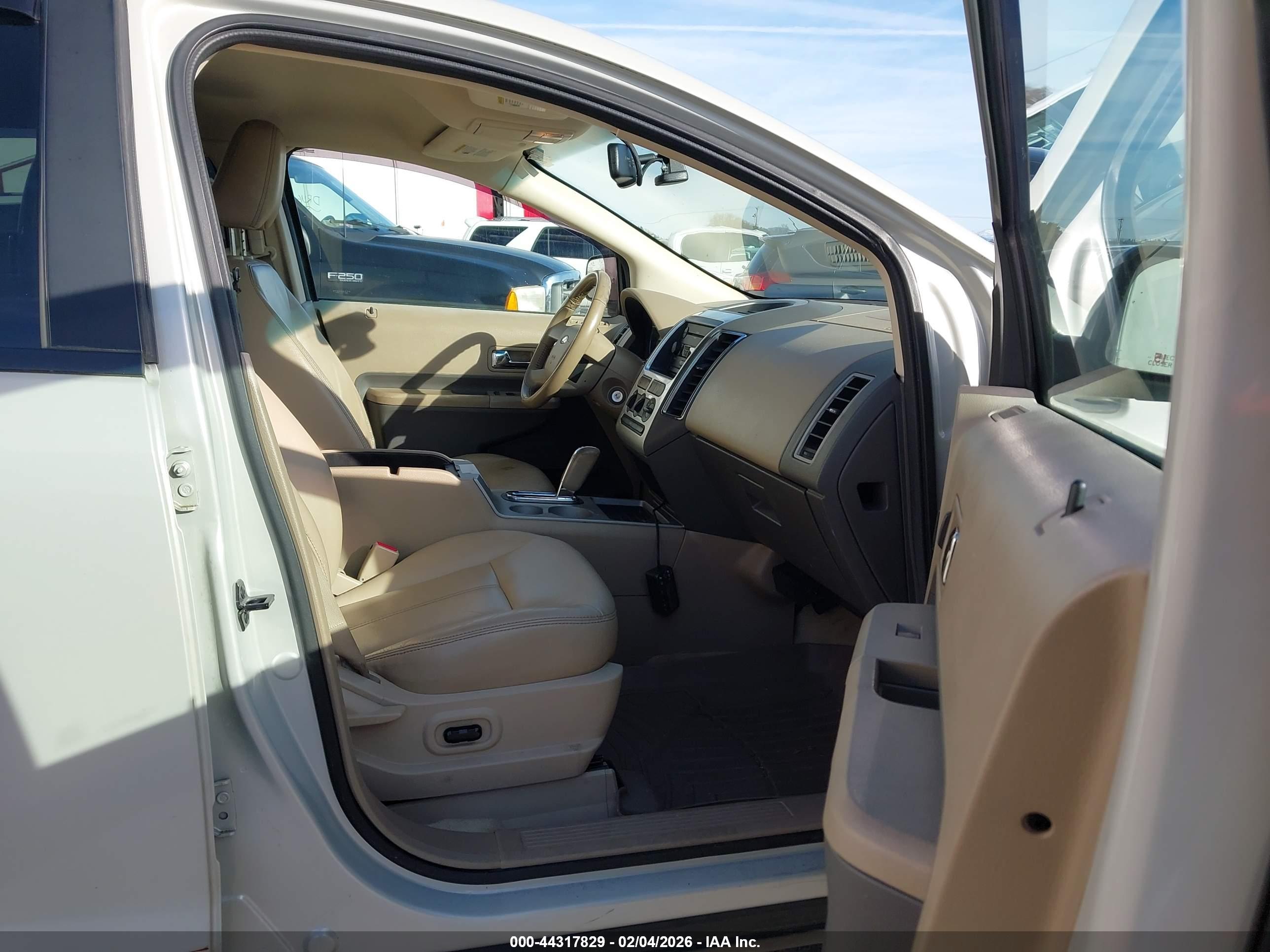 FORD EDGE image 5