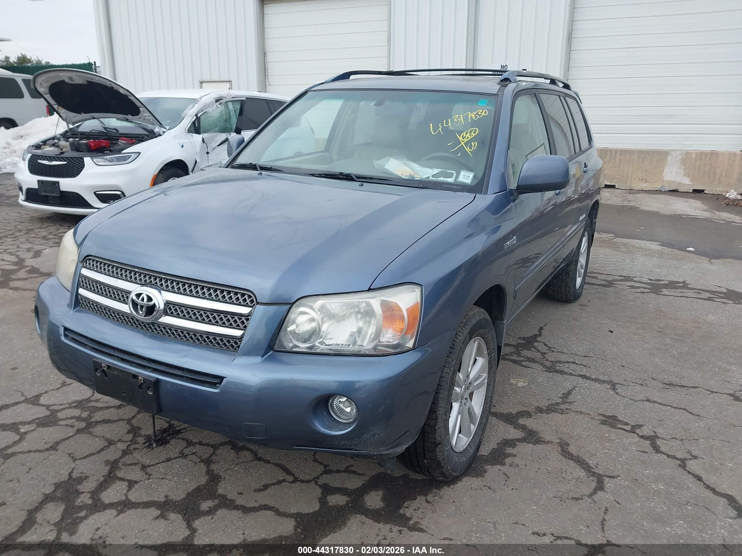 TOYOTA HIGHLANDER image 2