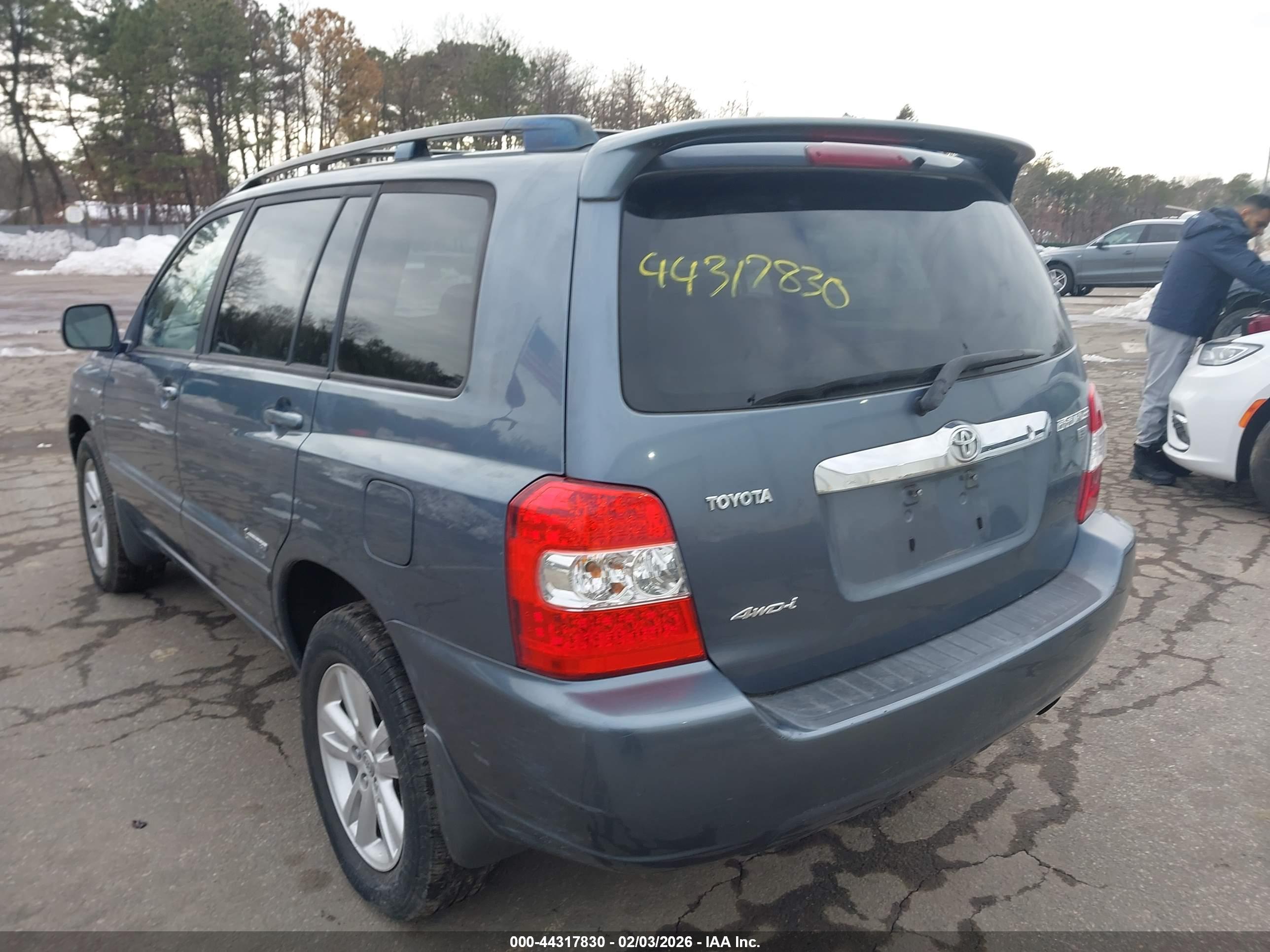 TOYOTA HIGHLANDER image 3