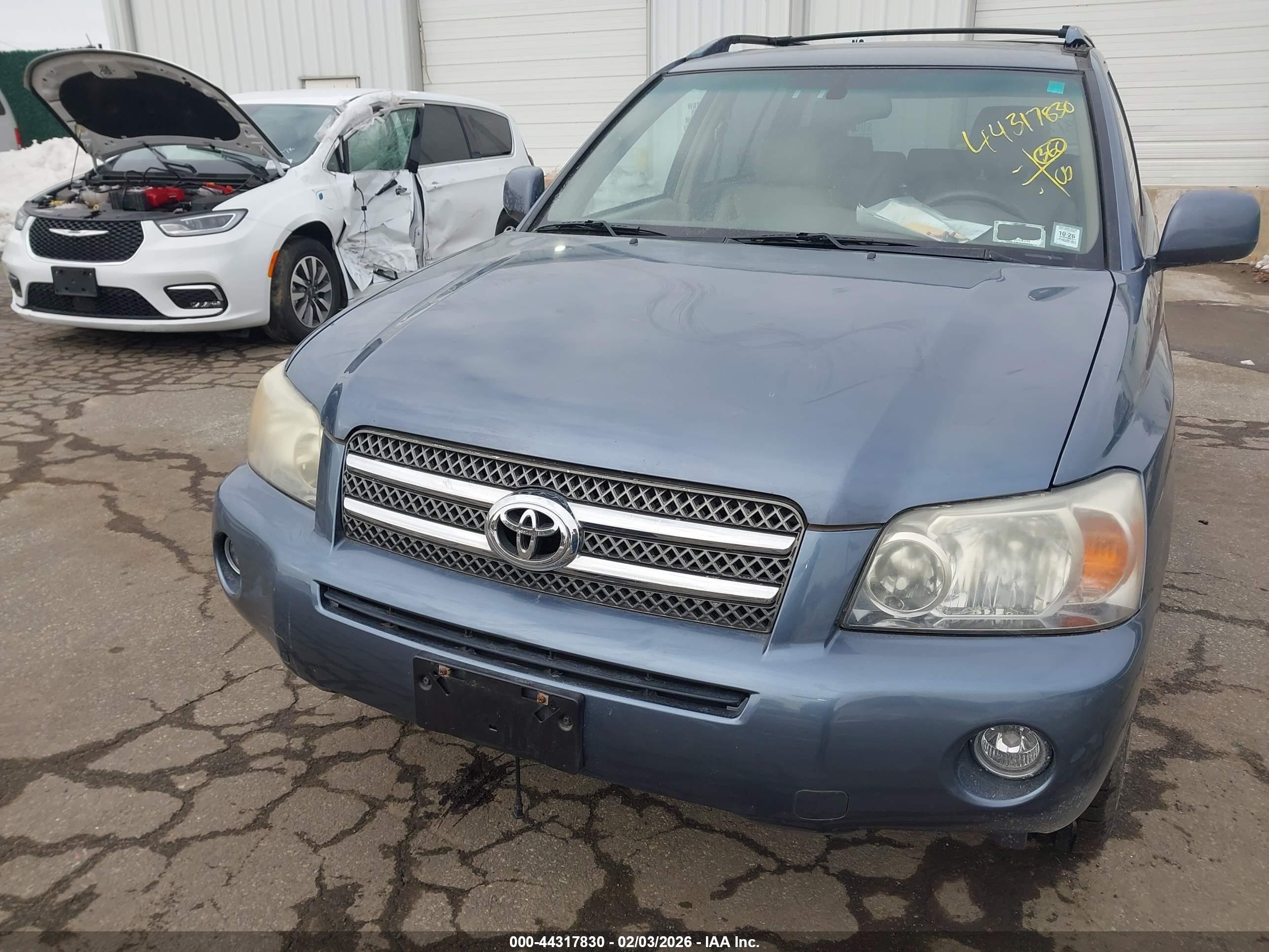 TOYOTA HIGHLANDER image 6