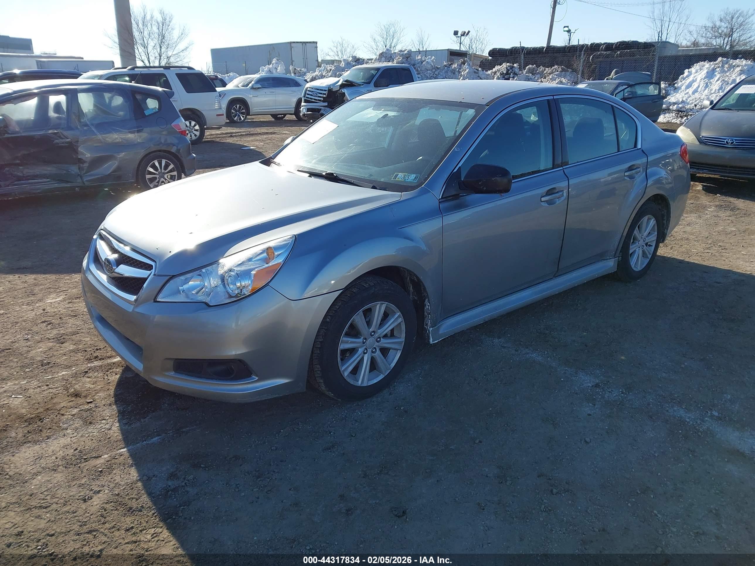 SUBARU LEGACY image 2