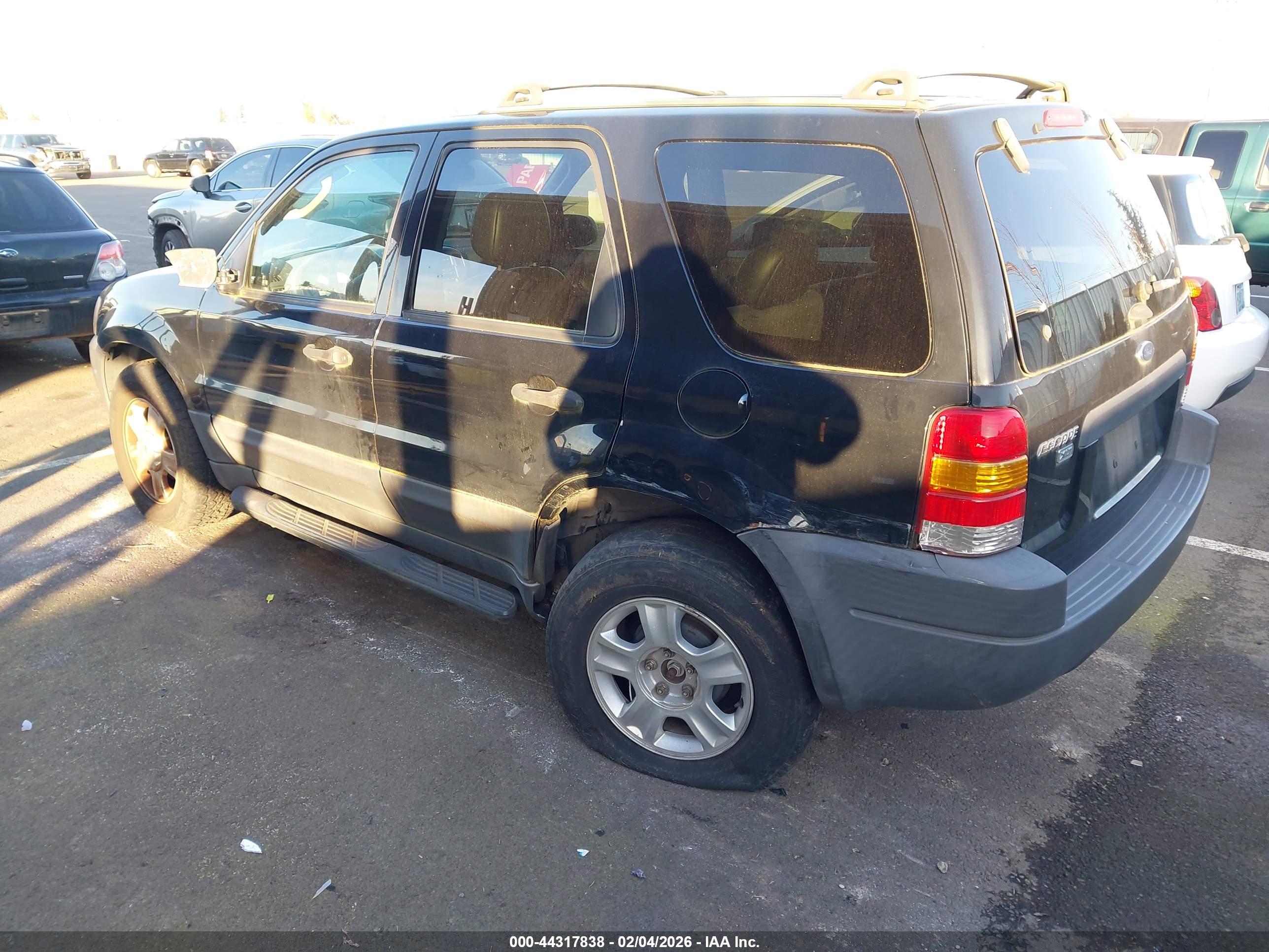 FORD ESCAPE image 3