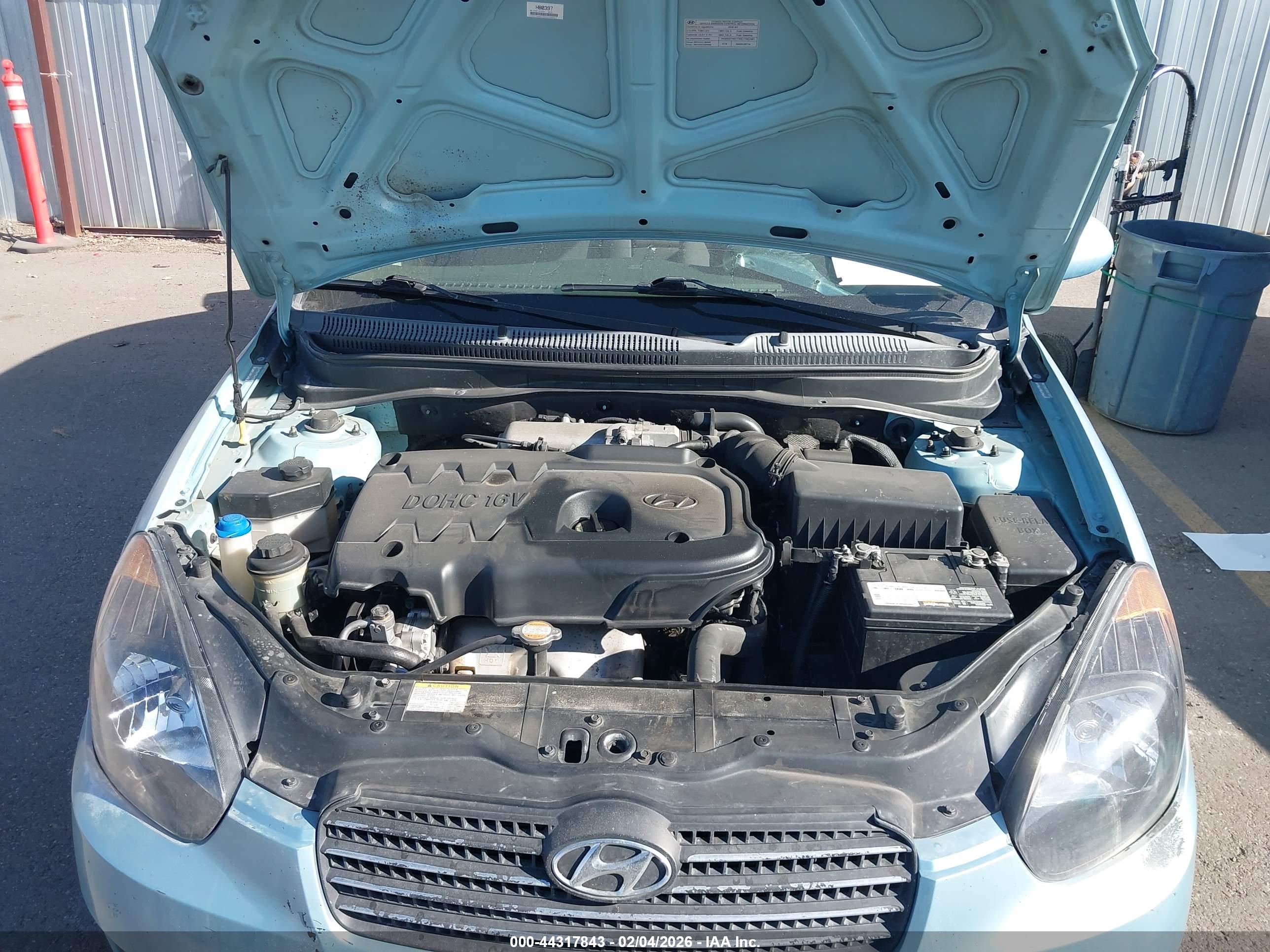 HYUNDAI ACCENT image 10