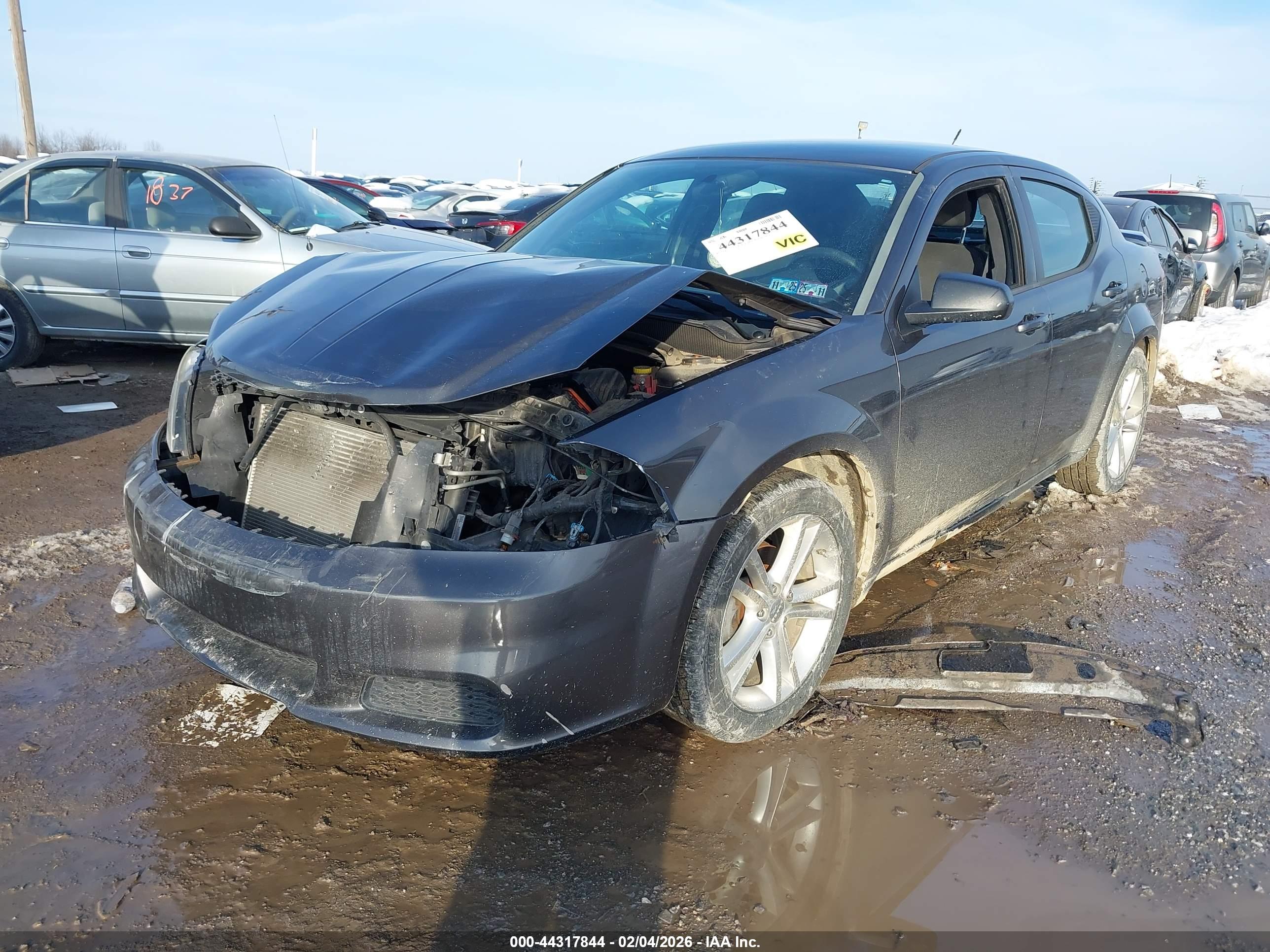DODGE AVENGER image 2
