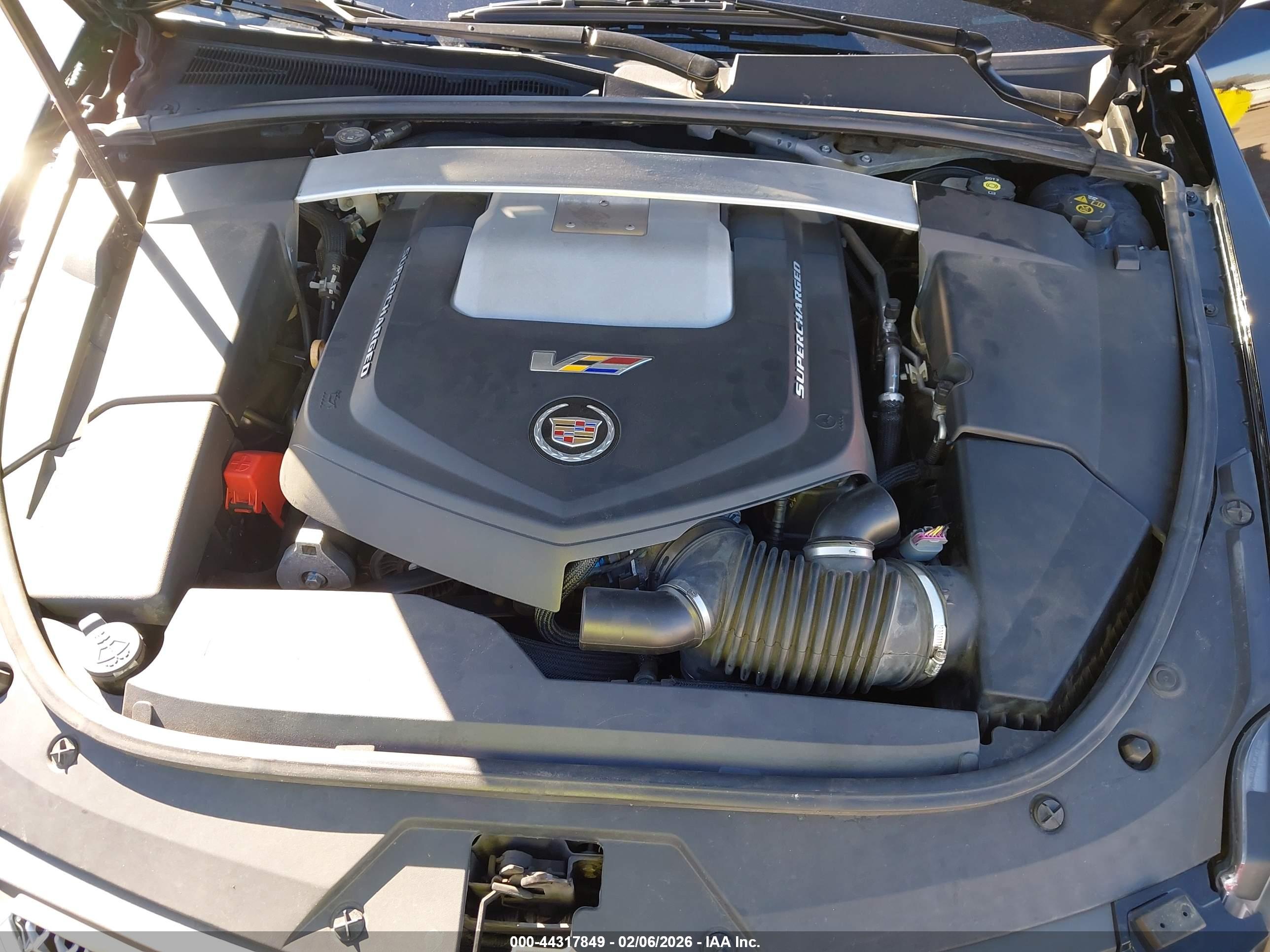 CADILLAC CTS-V image 10