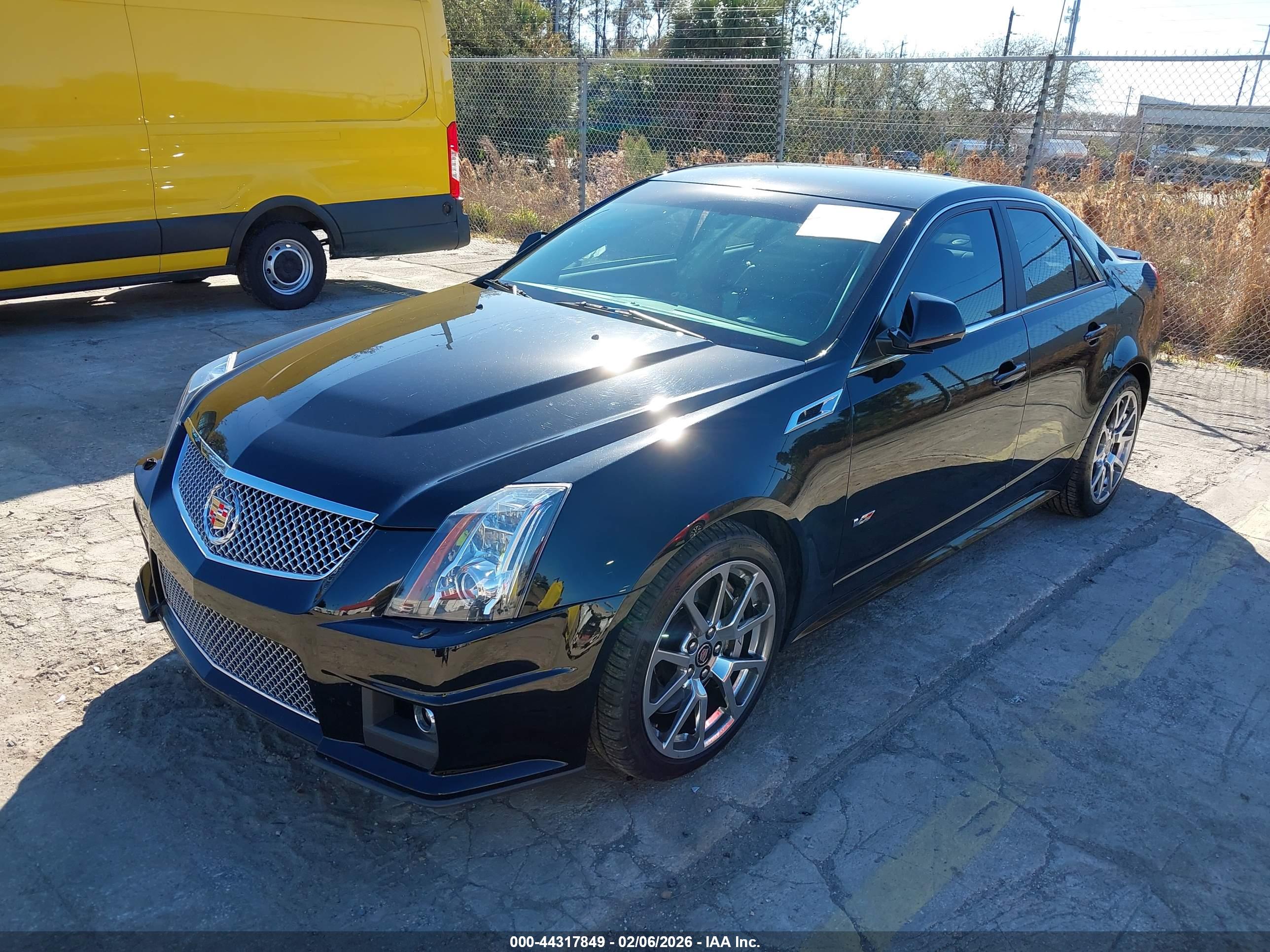 CADILLAC CTS-V image 2