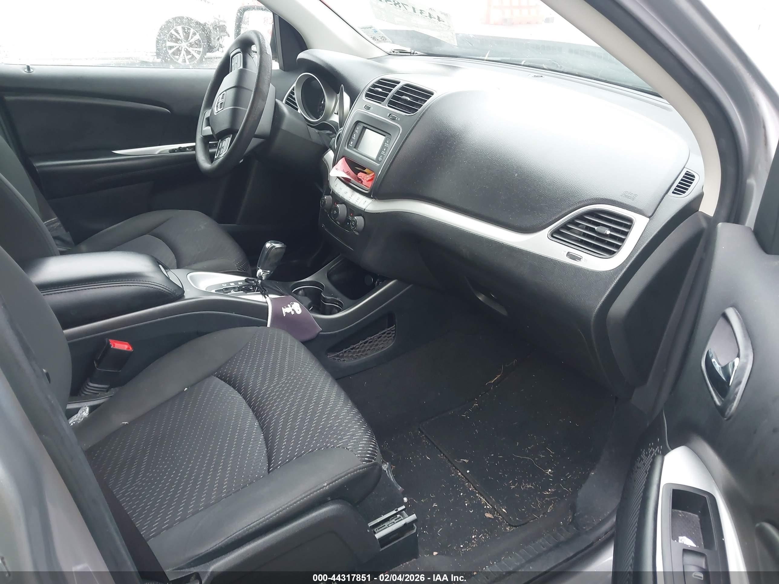 DODGE JOURNEY image 5