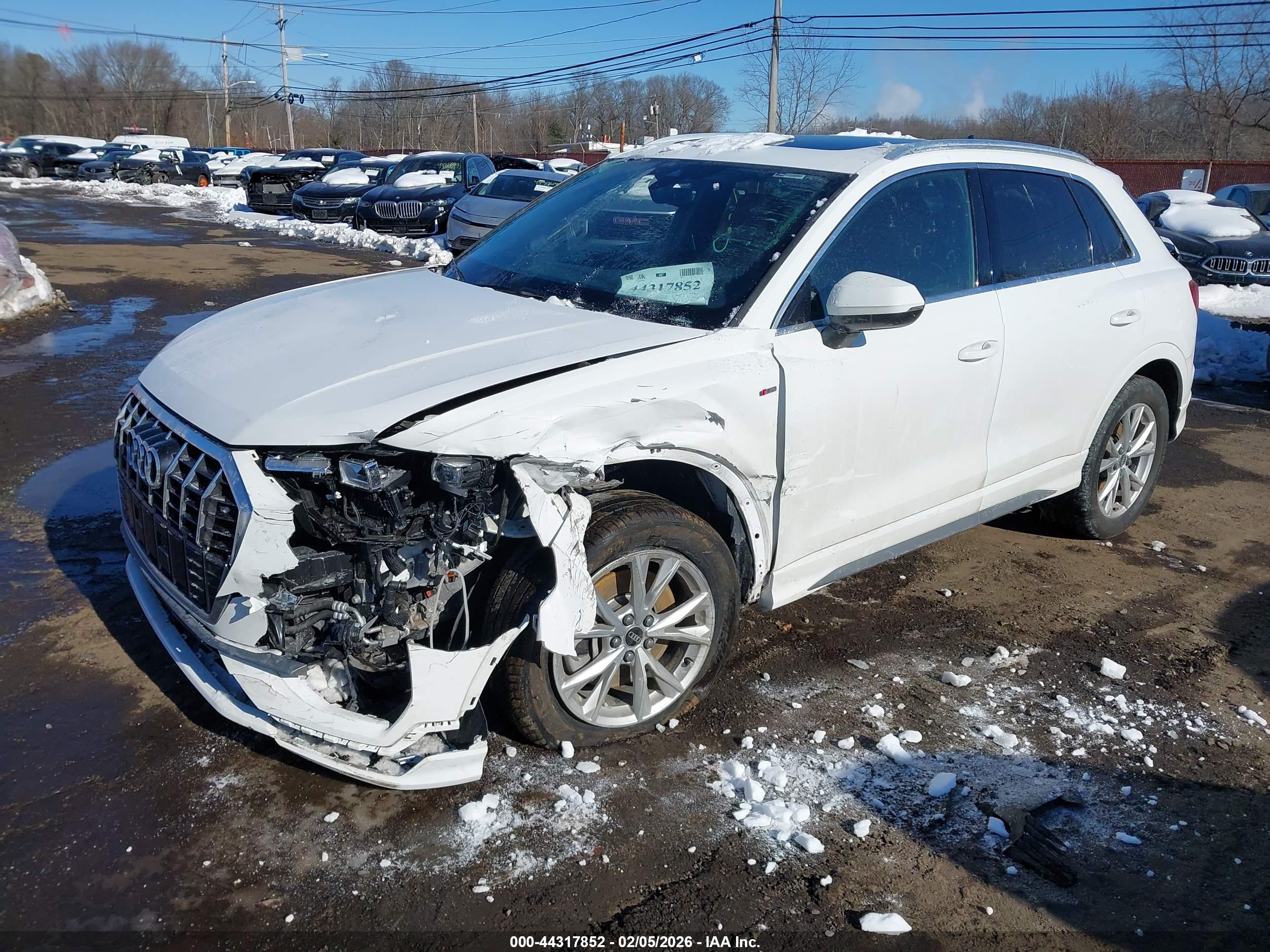 AUDI Q3 image 6