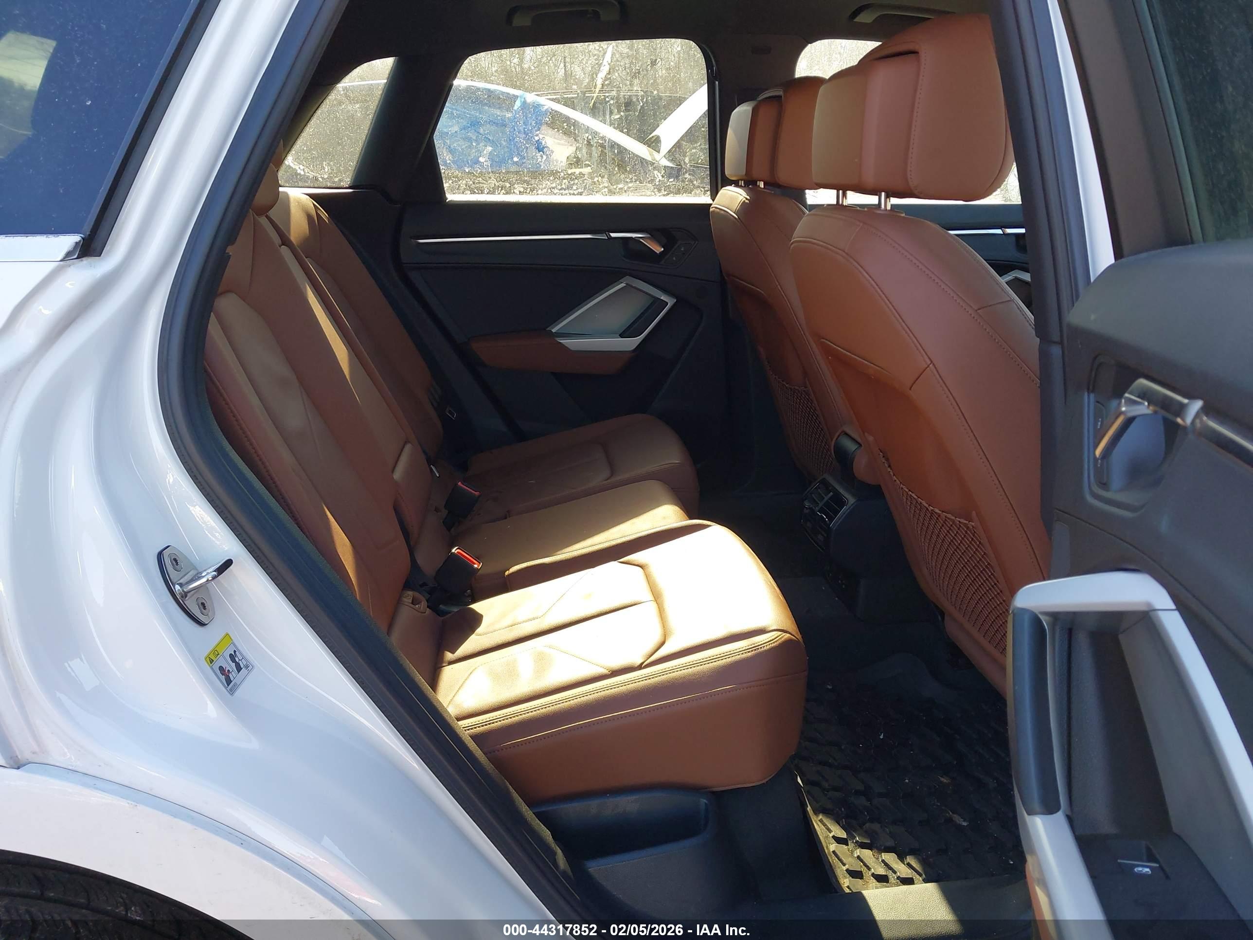 AUDI Q3 image 8