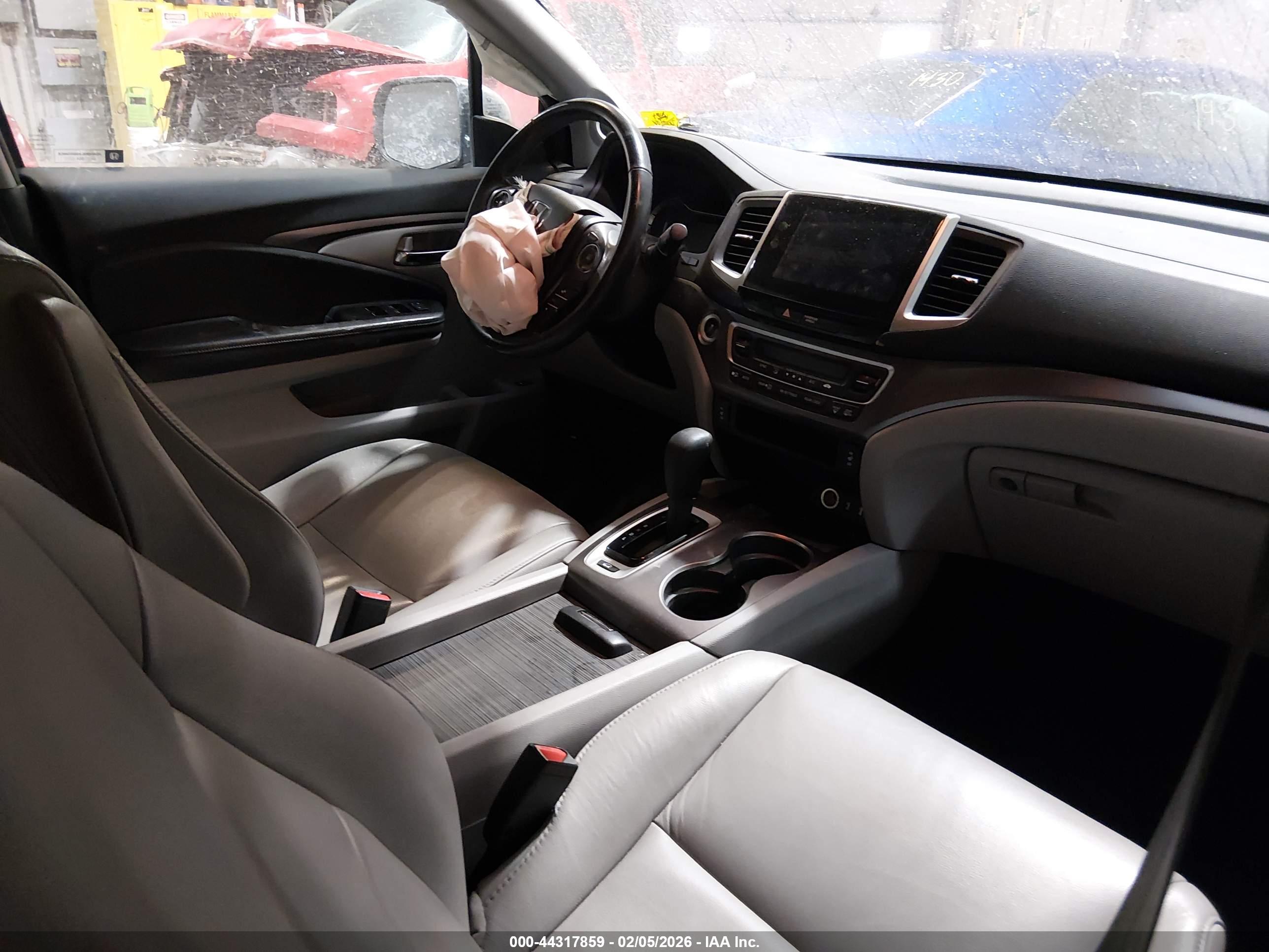 HONDA PILOT image 5