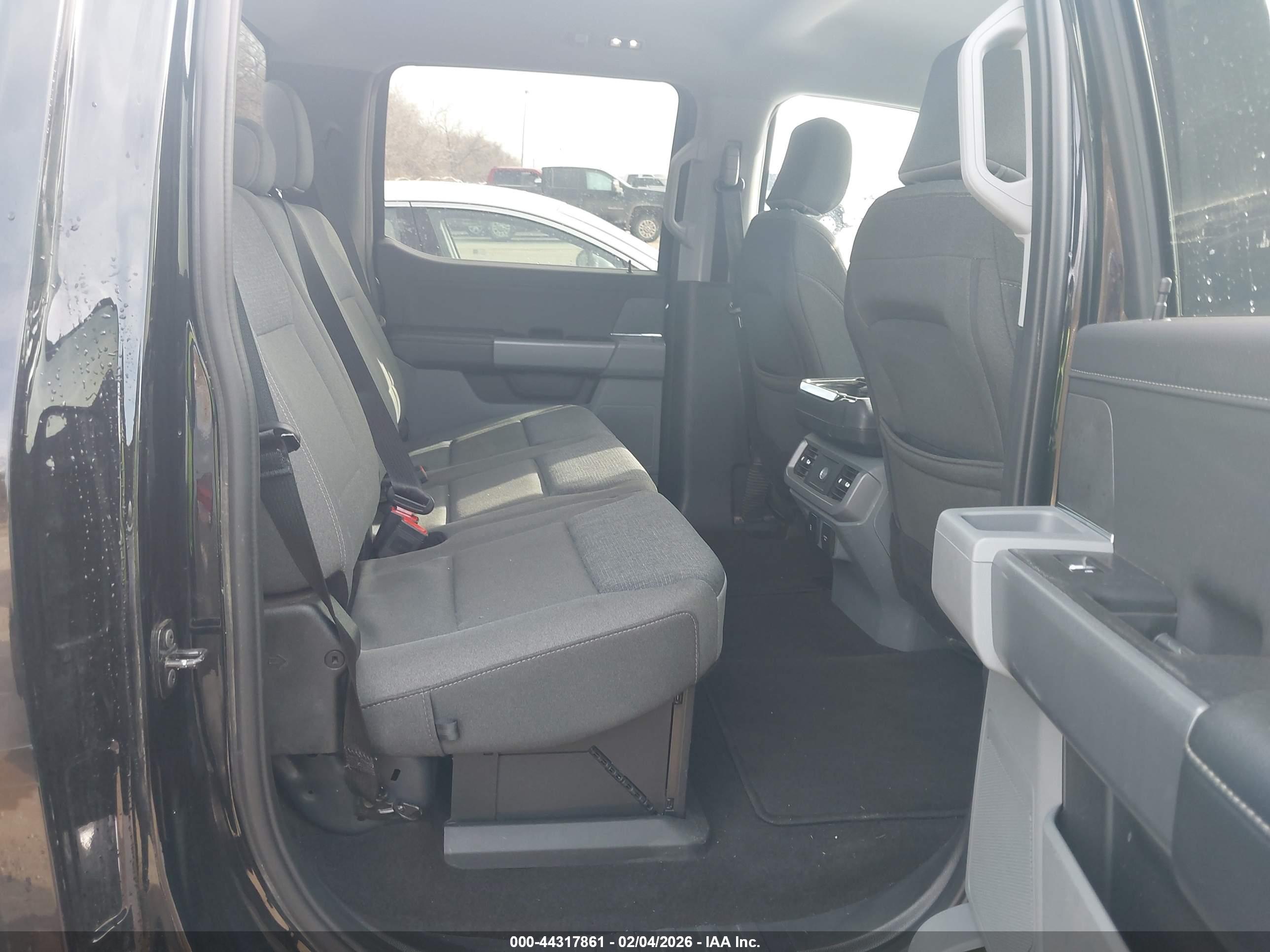 FORD F-150 image 8