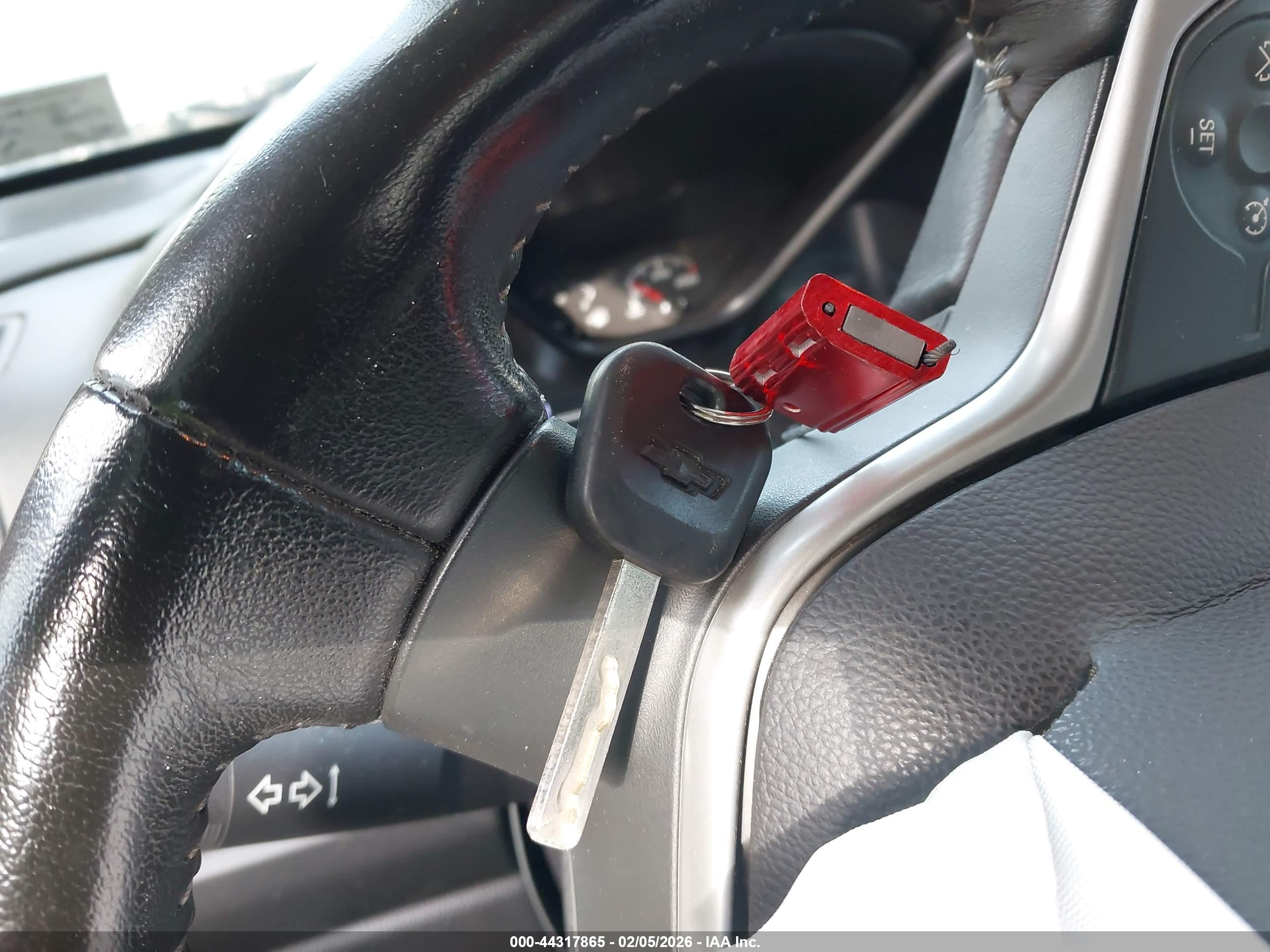 CHEVROLET COLORADO image 11
