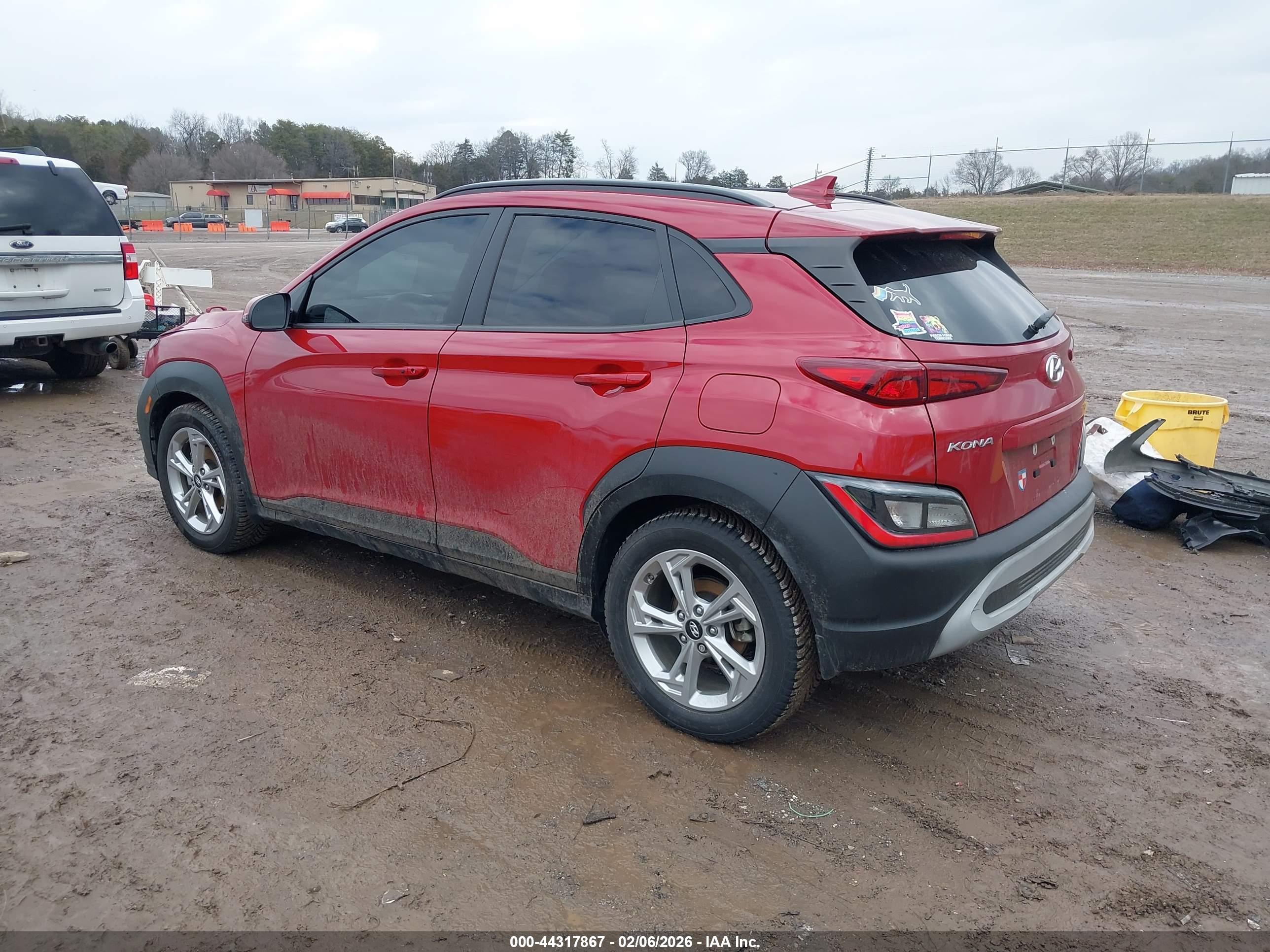 HYUNDAI KONA image 3