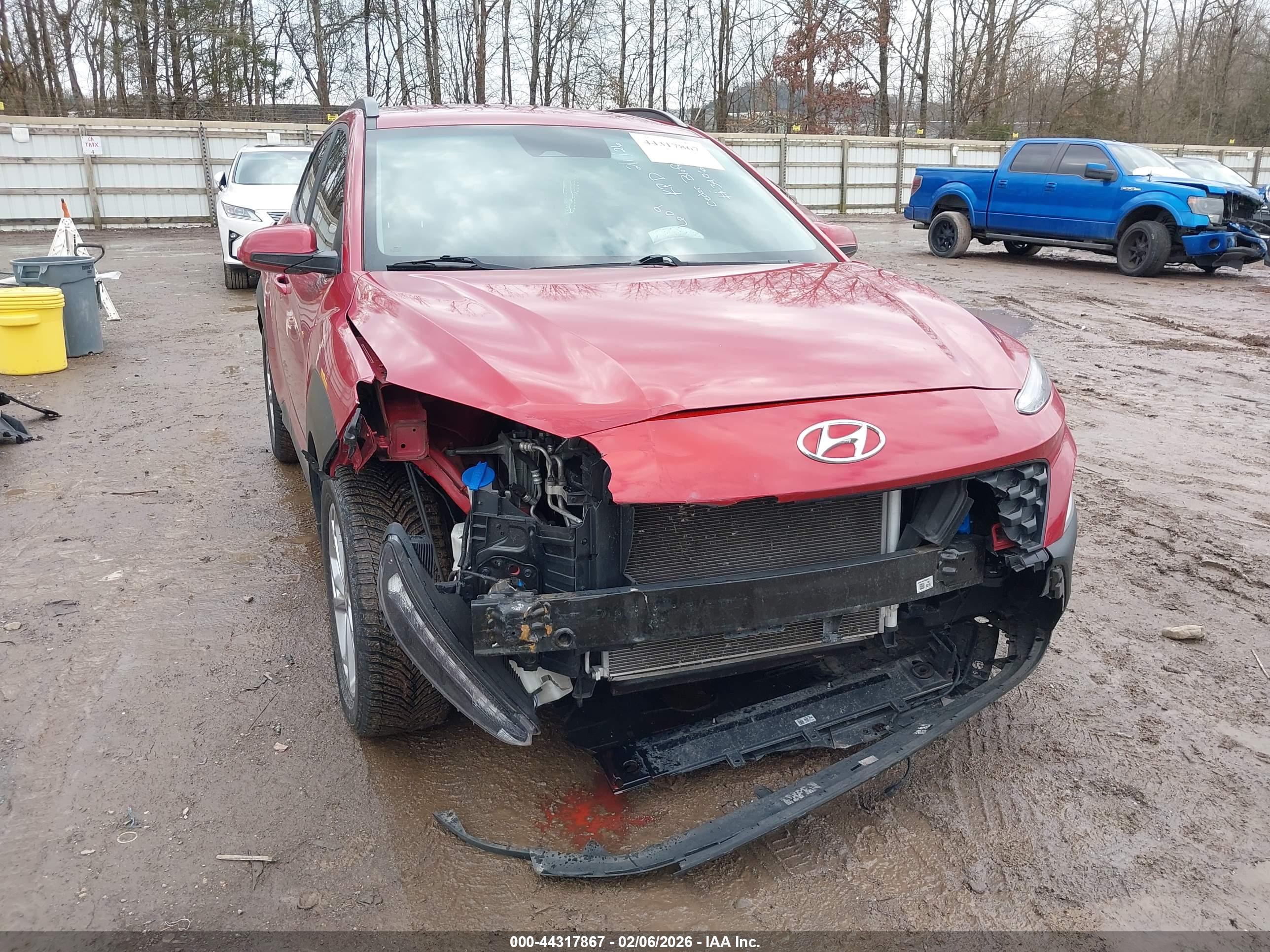 HYUNDAI KONA image 6