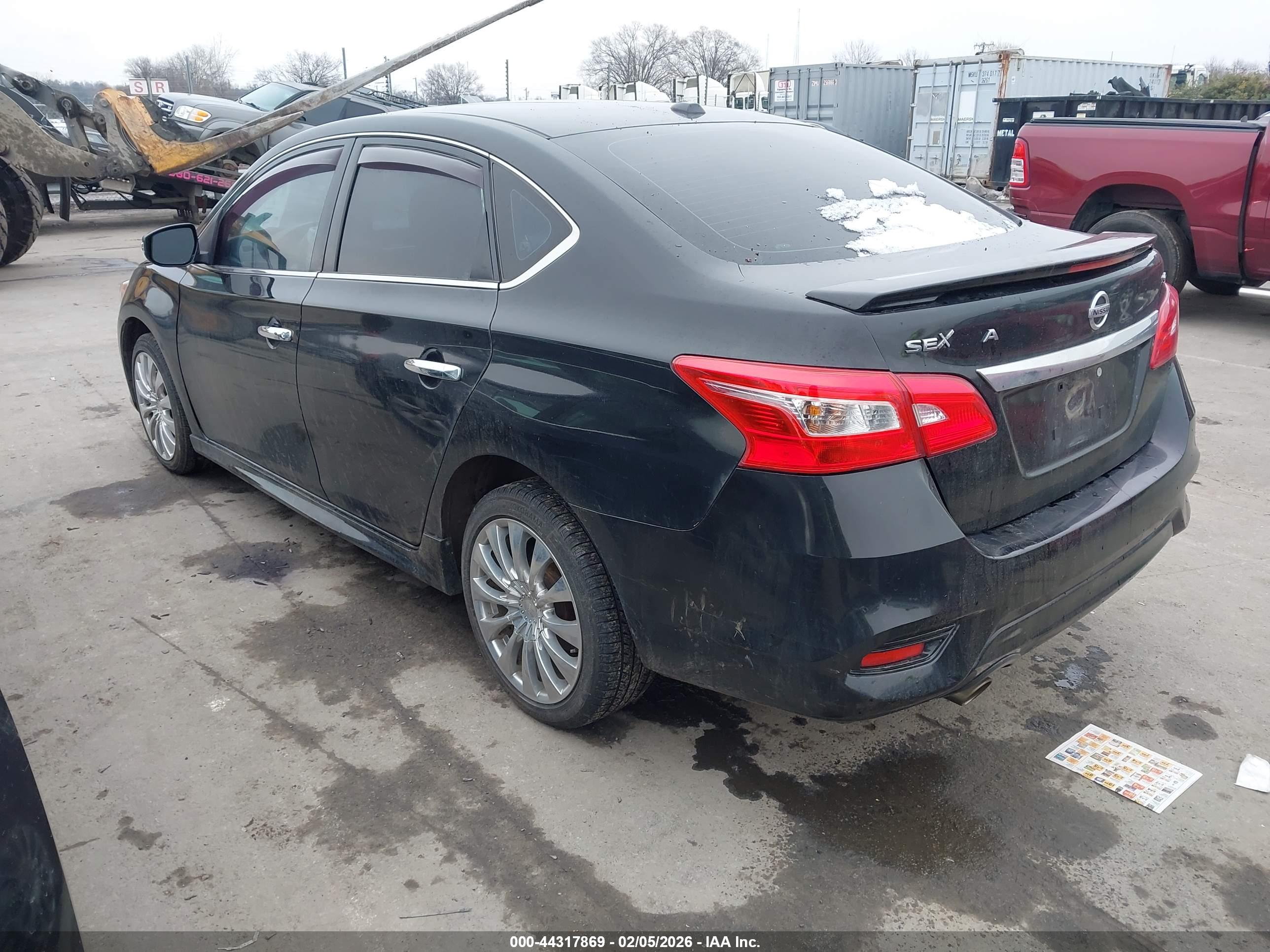 NISSAN SENTRA image 3
