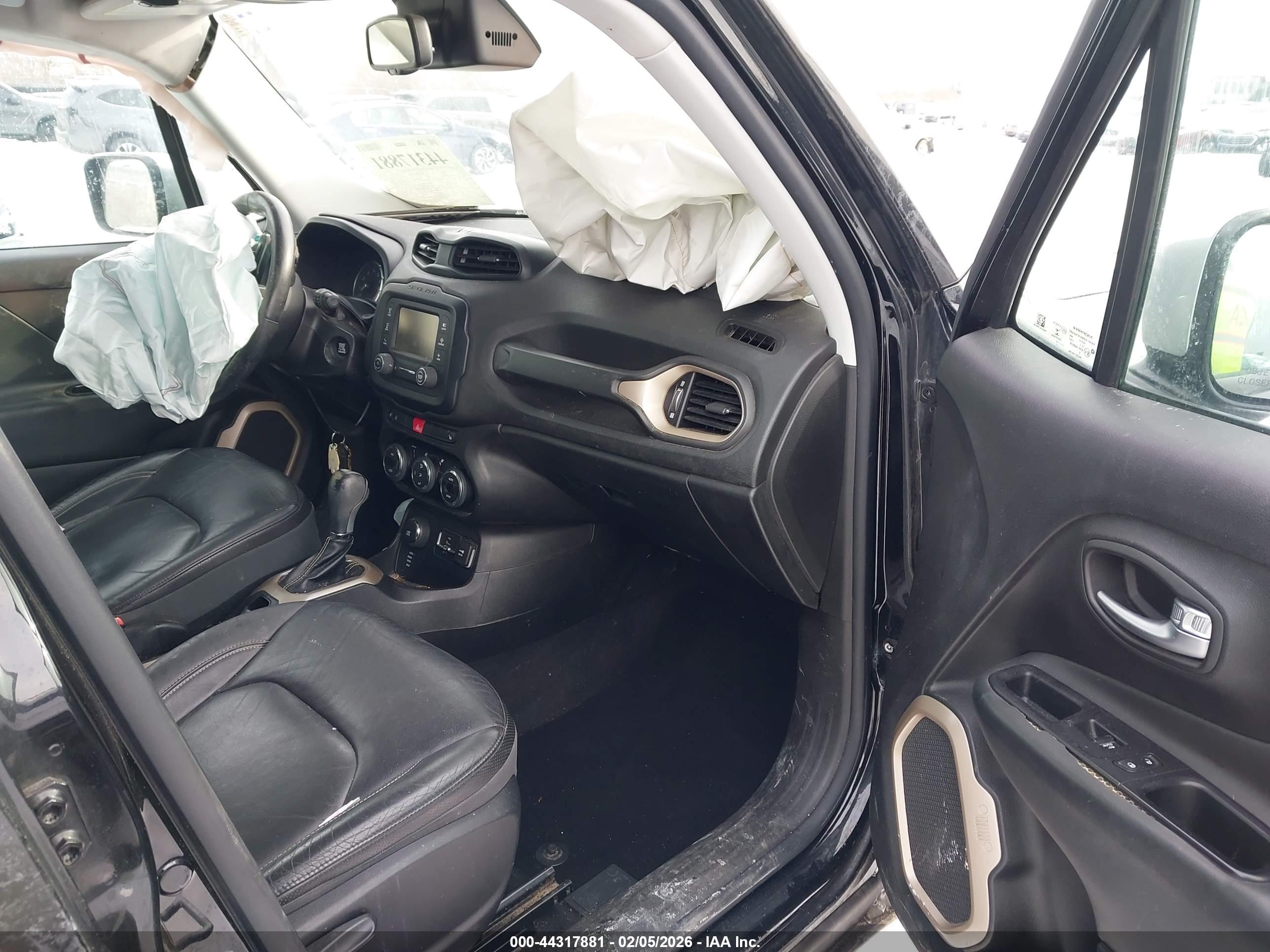 JEEP RENEGADE image 5