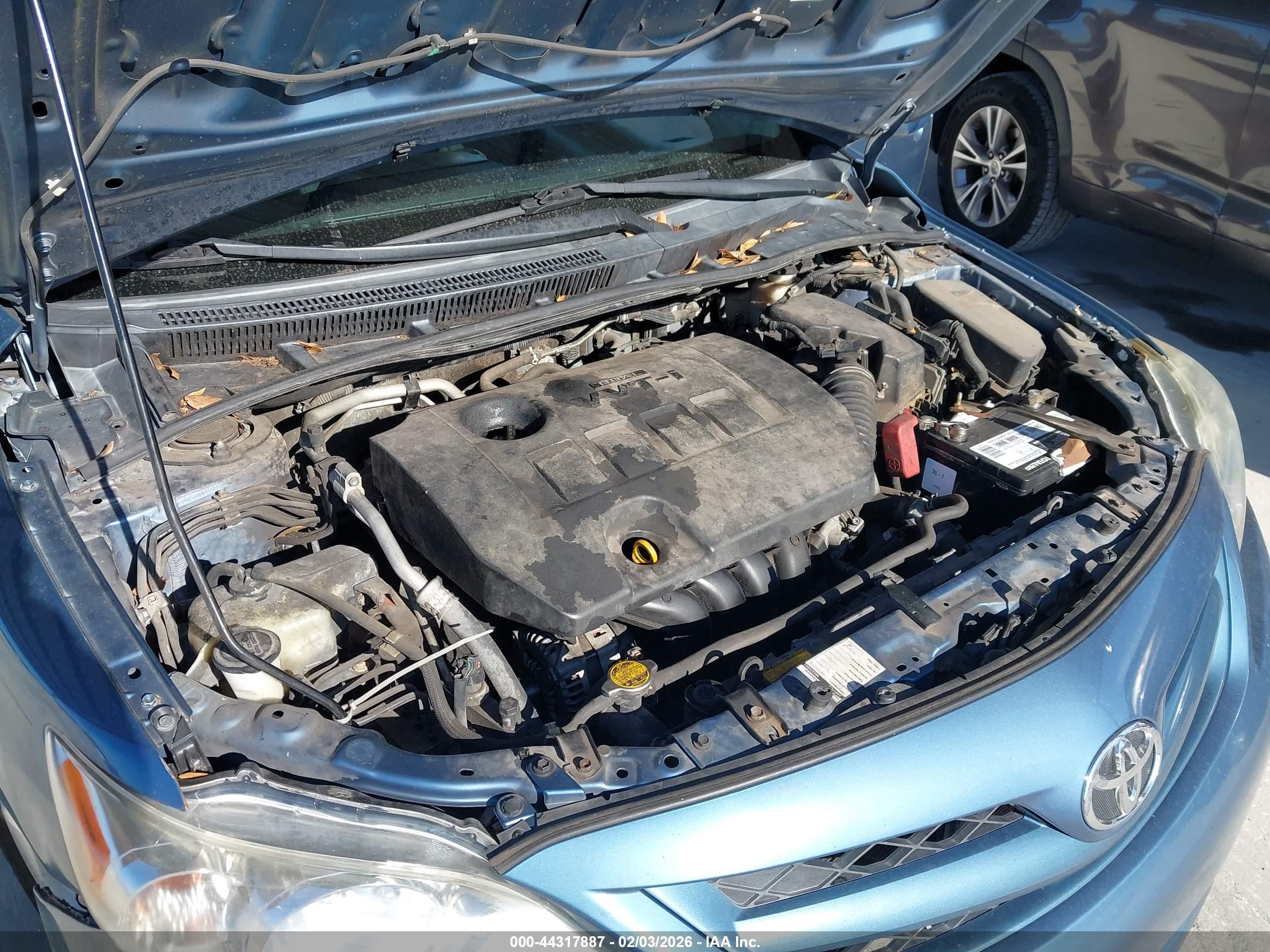 TOYOTA COROLLA image 10