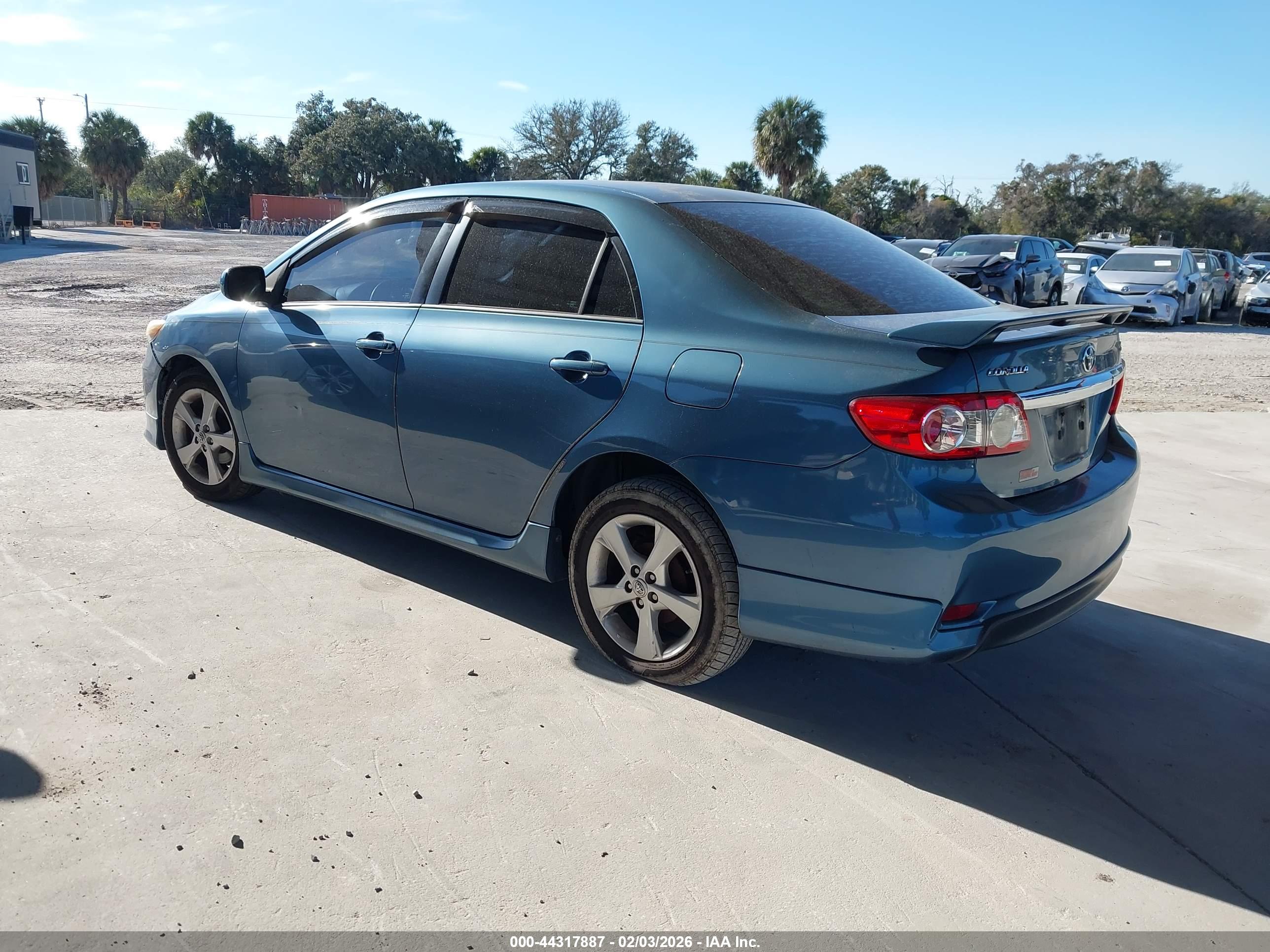 TOYOTA COROLLA image 3