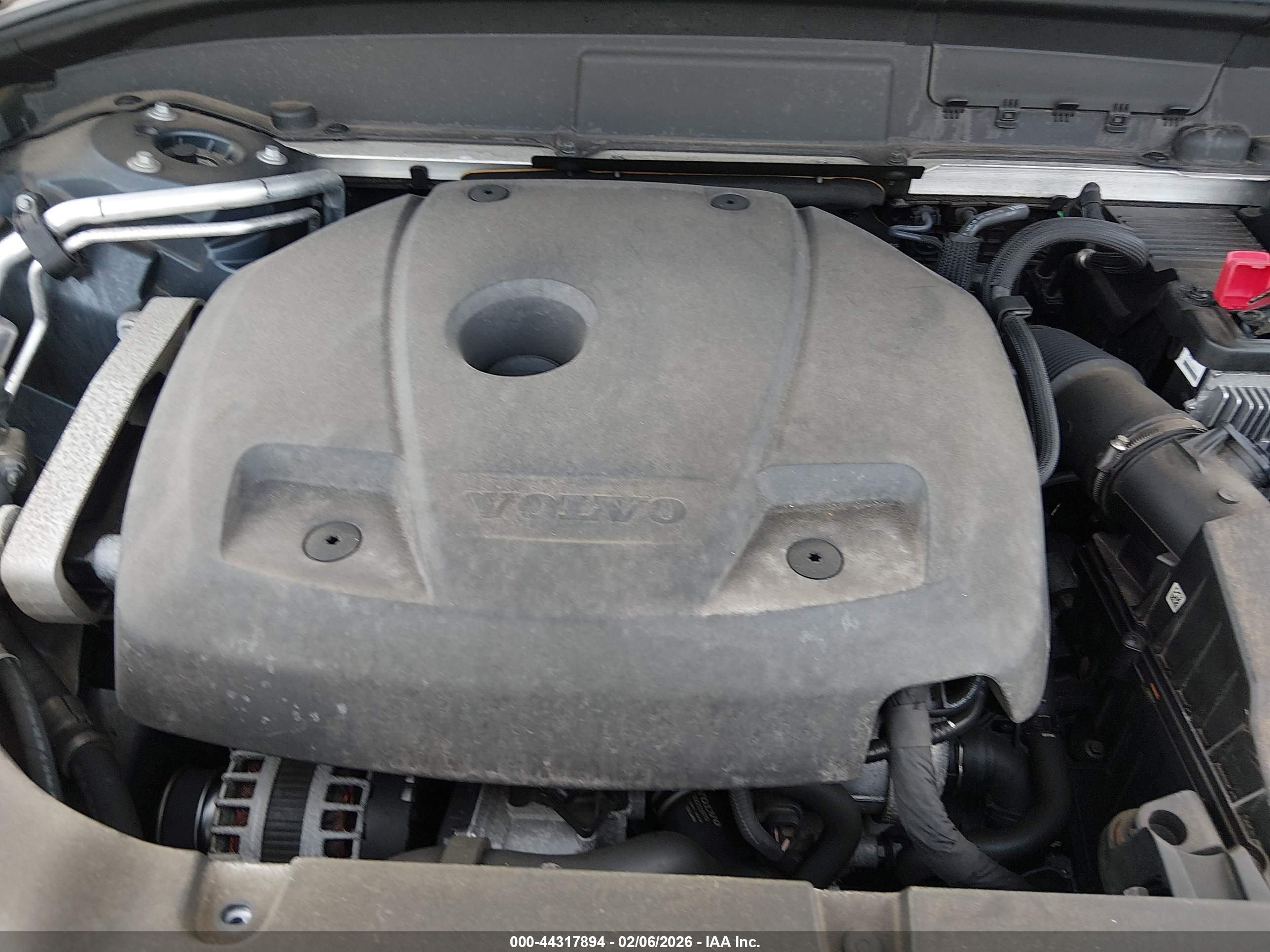 VOLVO XC60 image 10