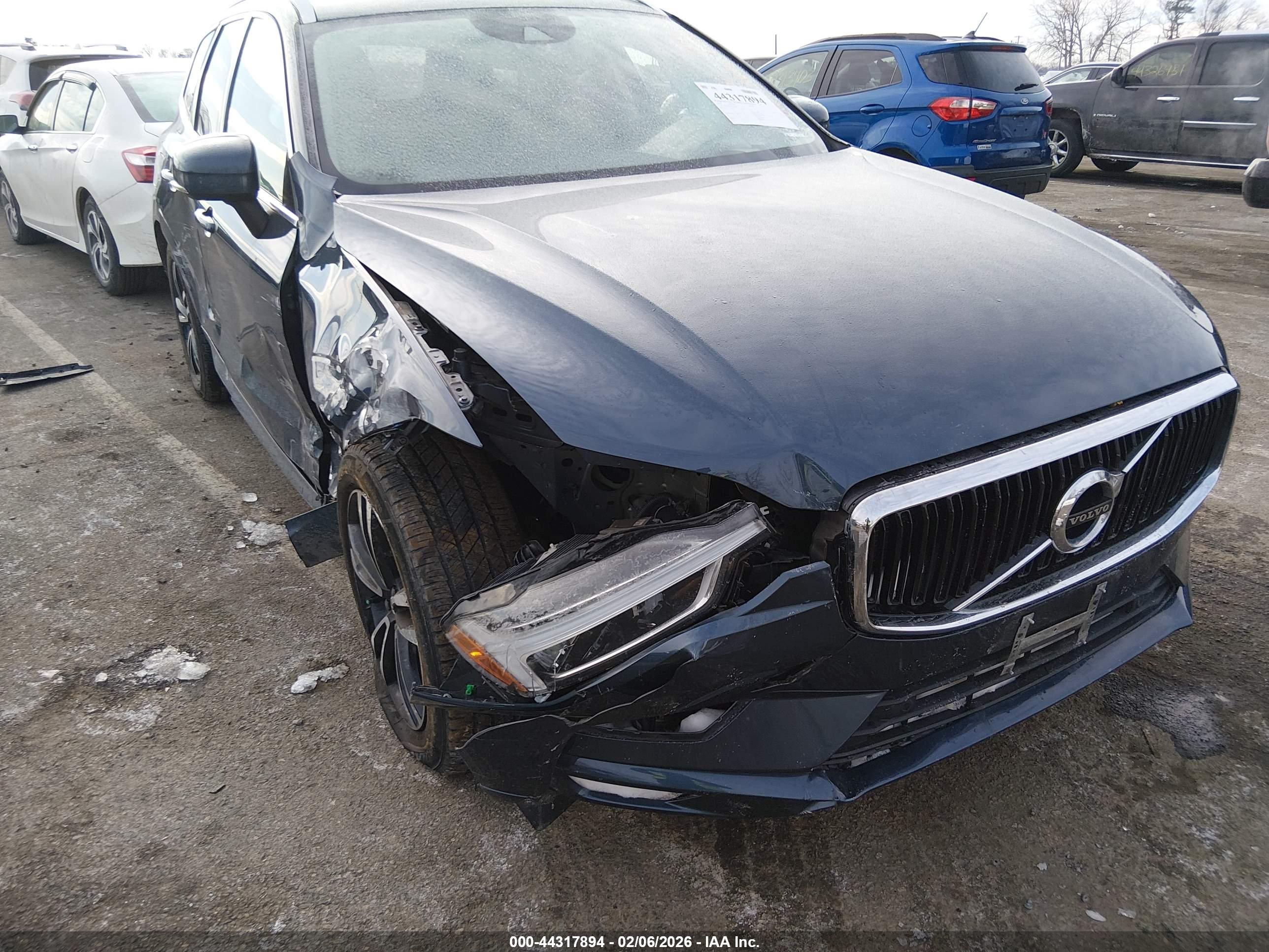 VOLVO XC60 image 6