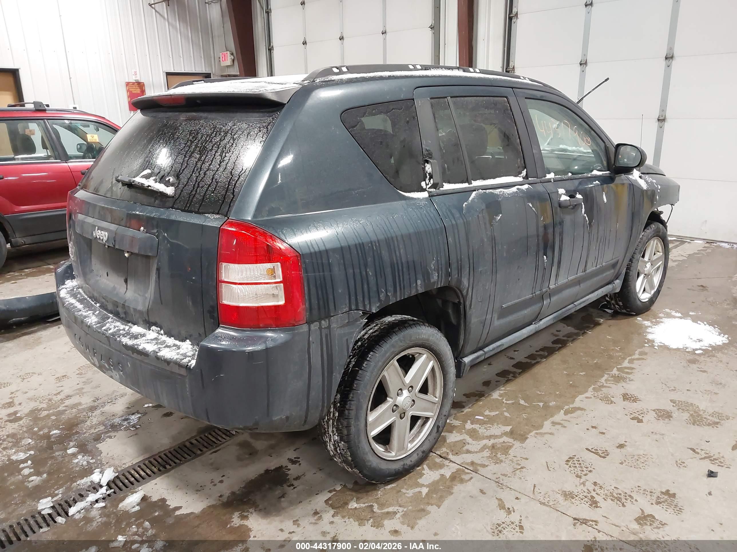 JEEP COMPASS image 4