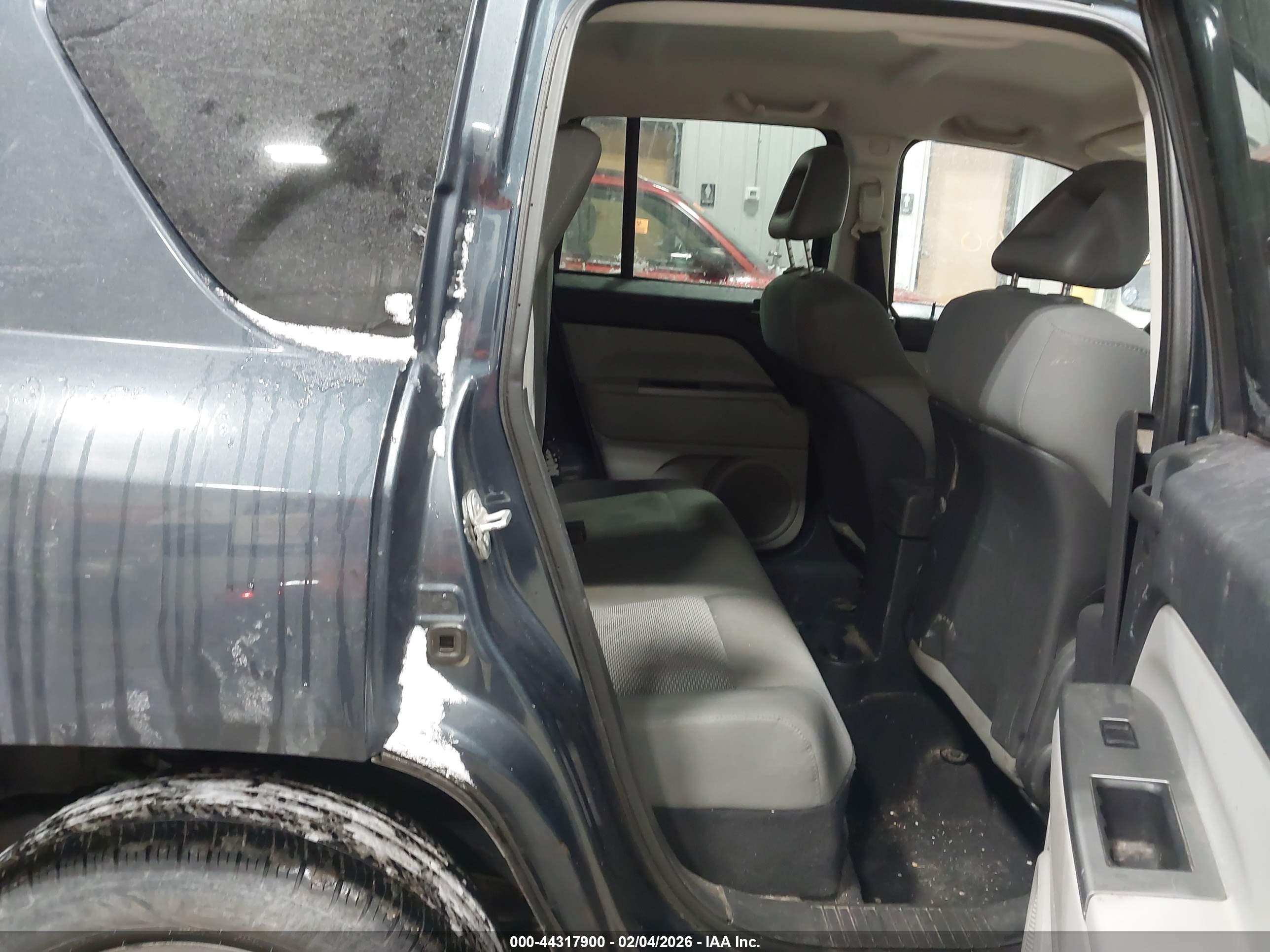 JEEP COMPASS image 8