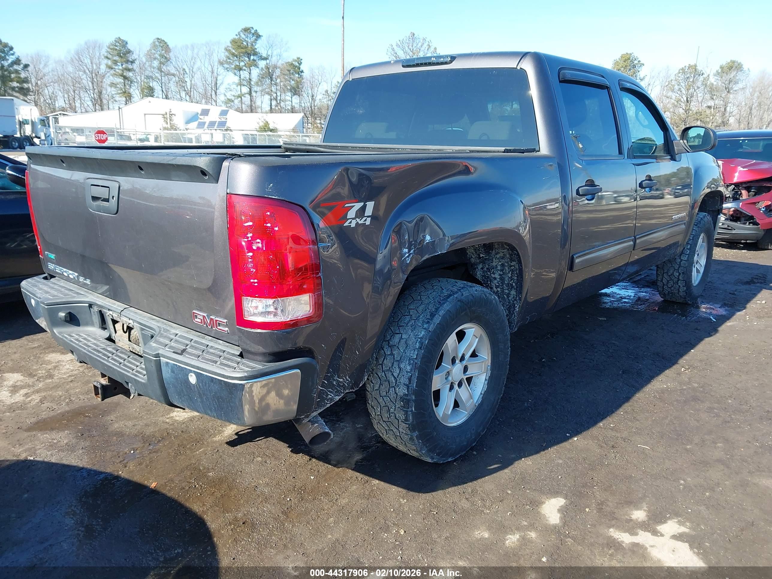 GMC SIERRA image 4