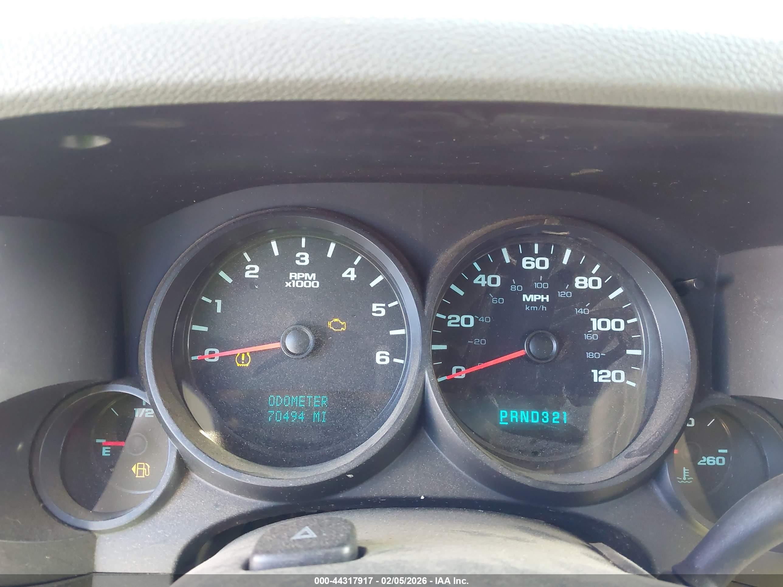 CHEVROLET SILVERADO image 7